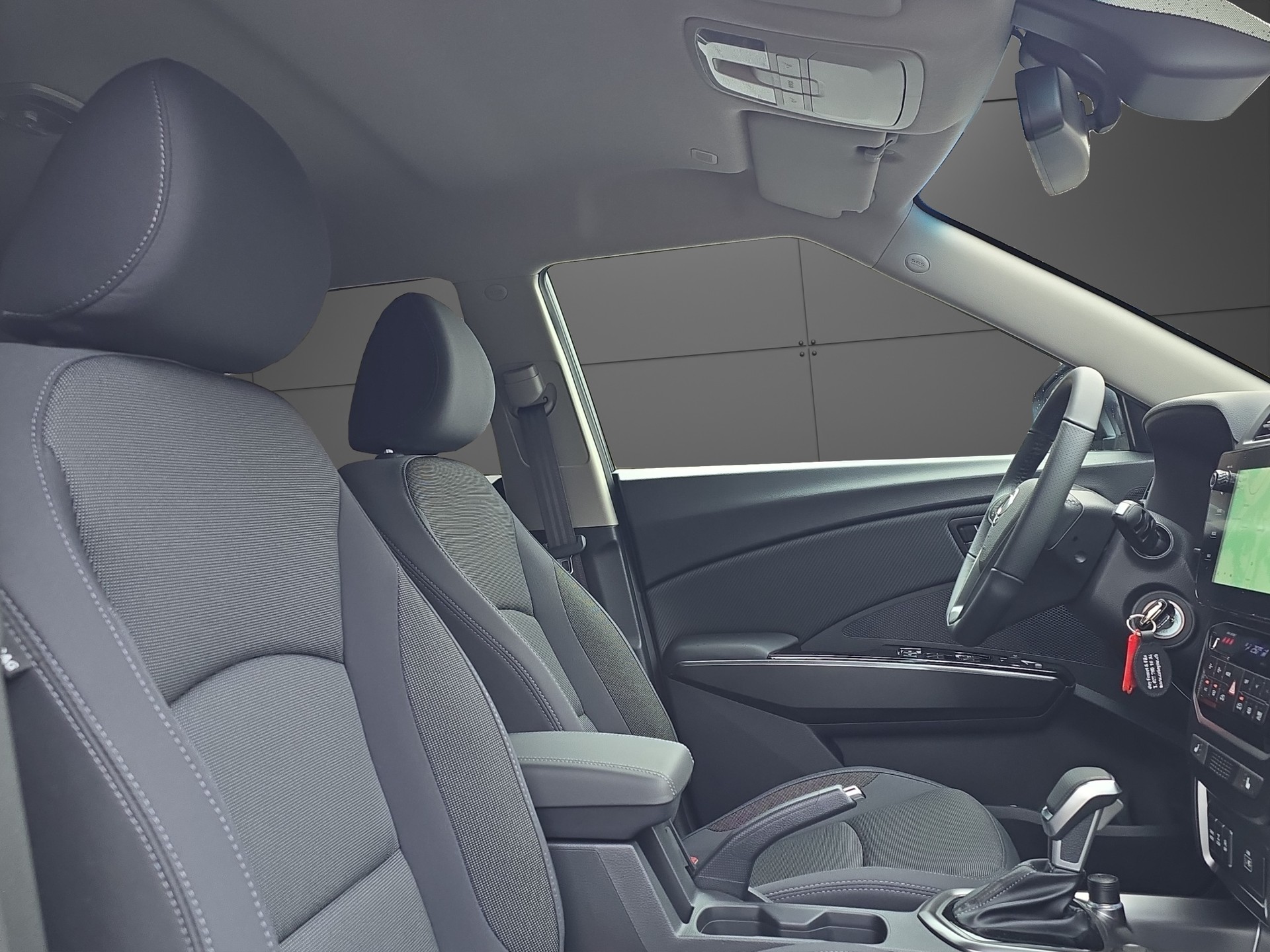 KGM-SsangYong Tivoli 1.5 T GDI Steel 4WD Automat-image-22