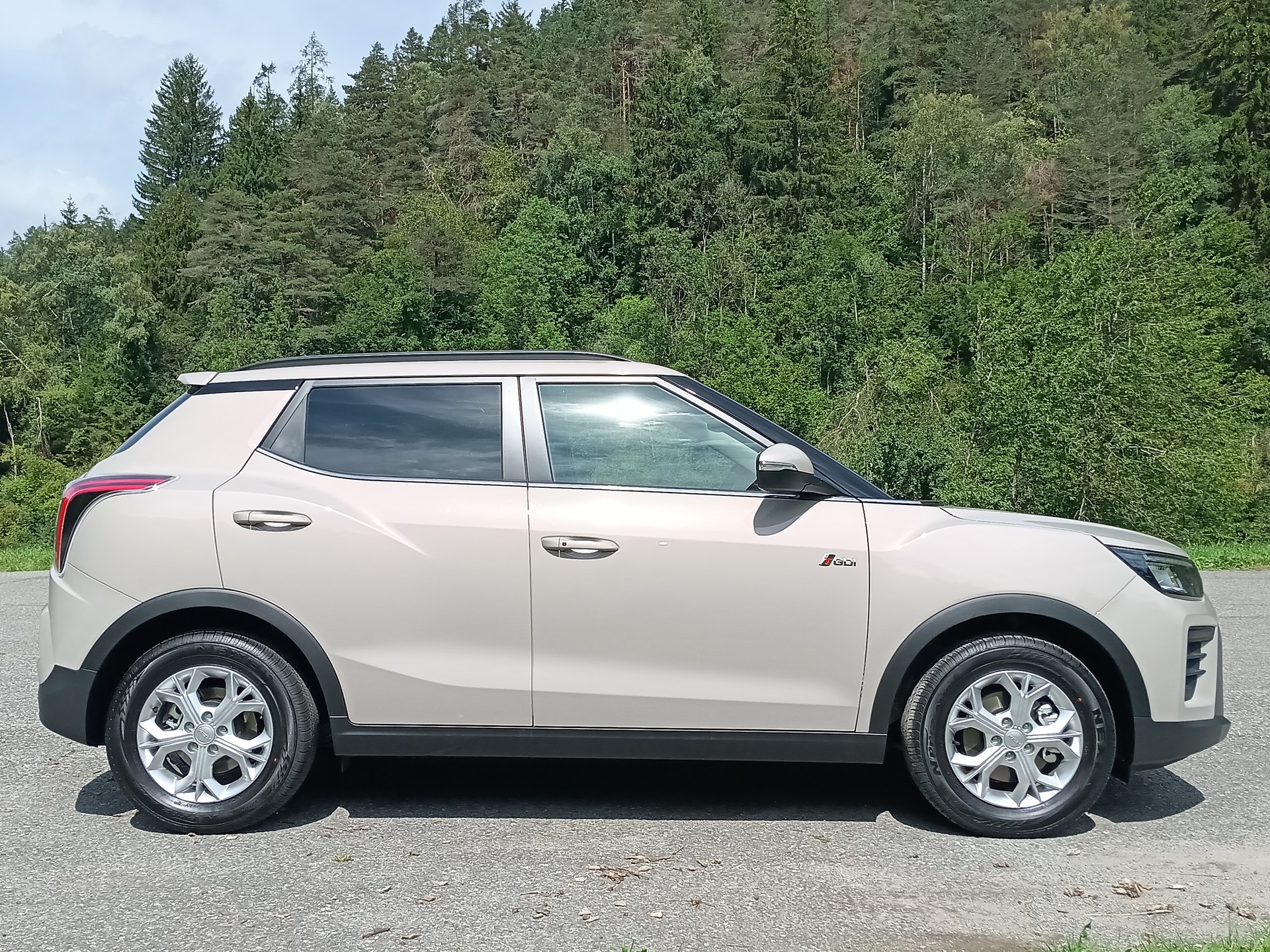 KGM-SsangYong Tivoli 1.5 T GDI Steel 4WD Automat-image-1