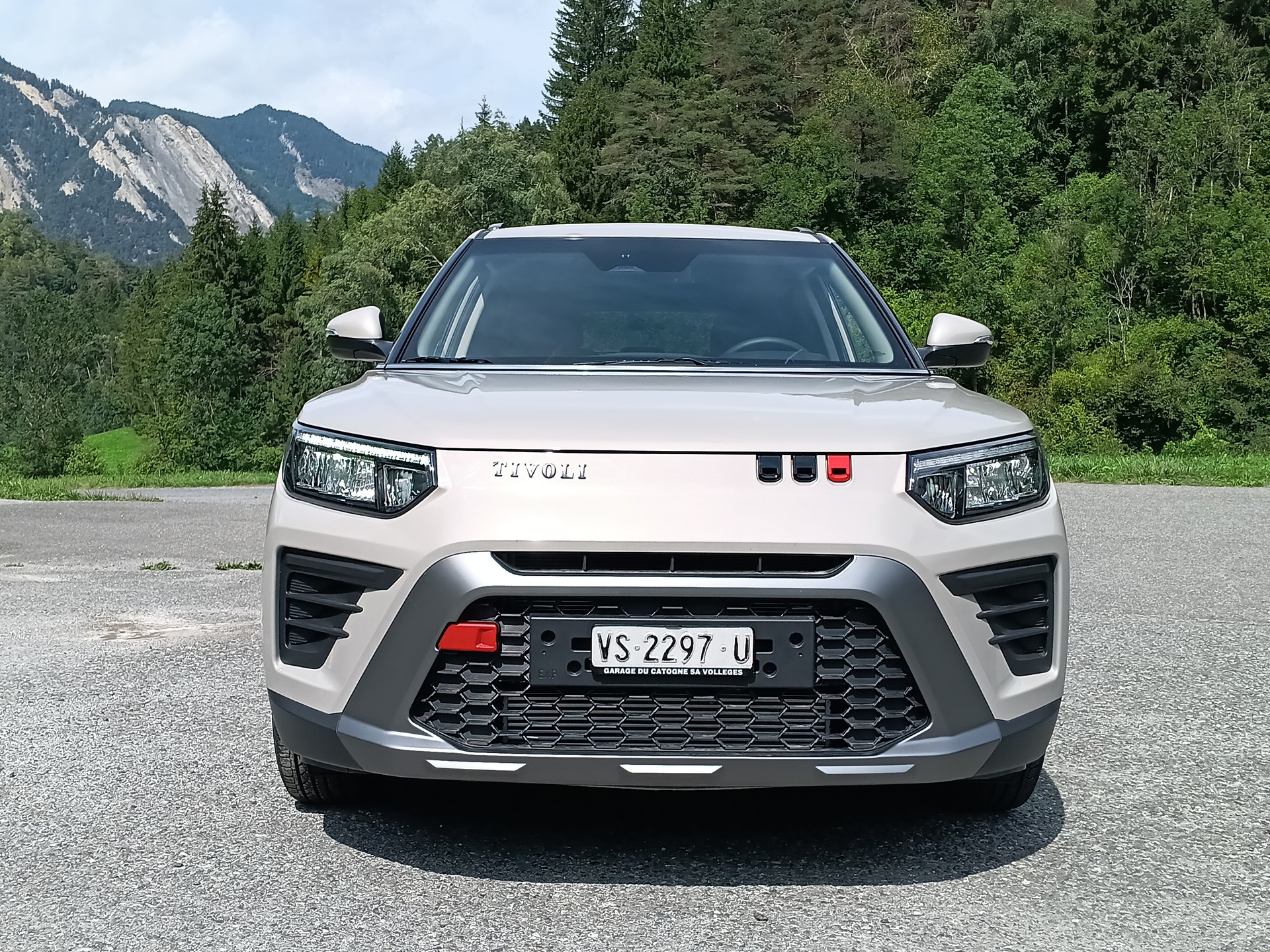 KGM-SsangYong Tivoli 1.5 T GDI Steel 4WD Automat-image-2