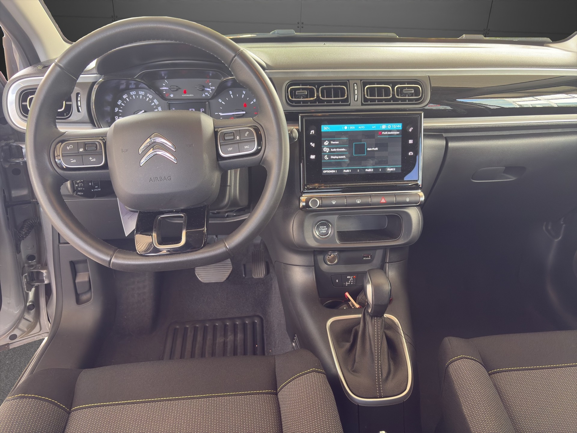 CITROEN C3 1.2 PureTech Swiss Edition+-image-9