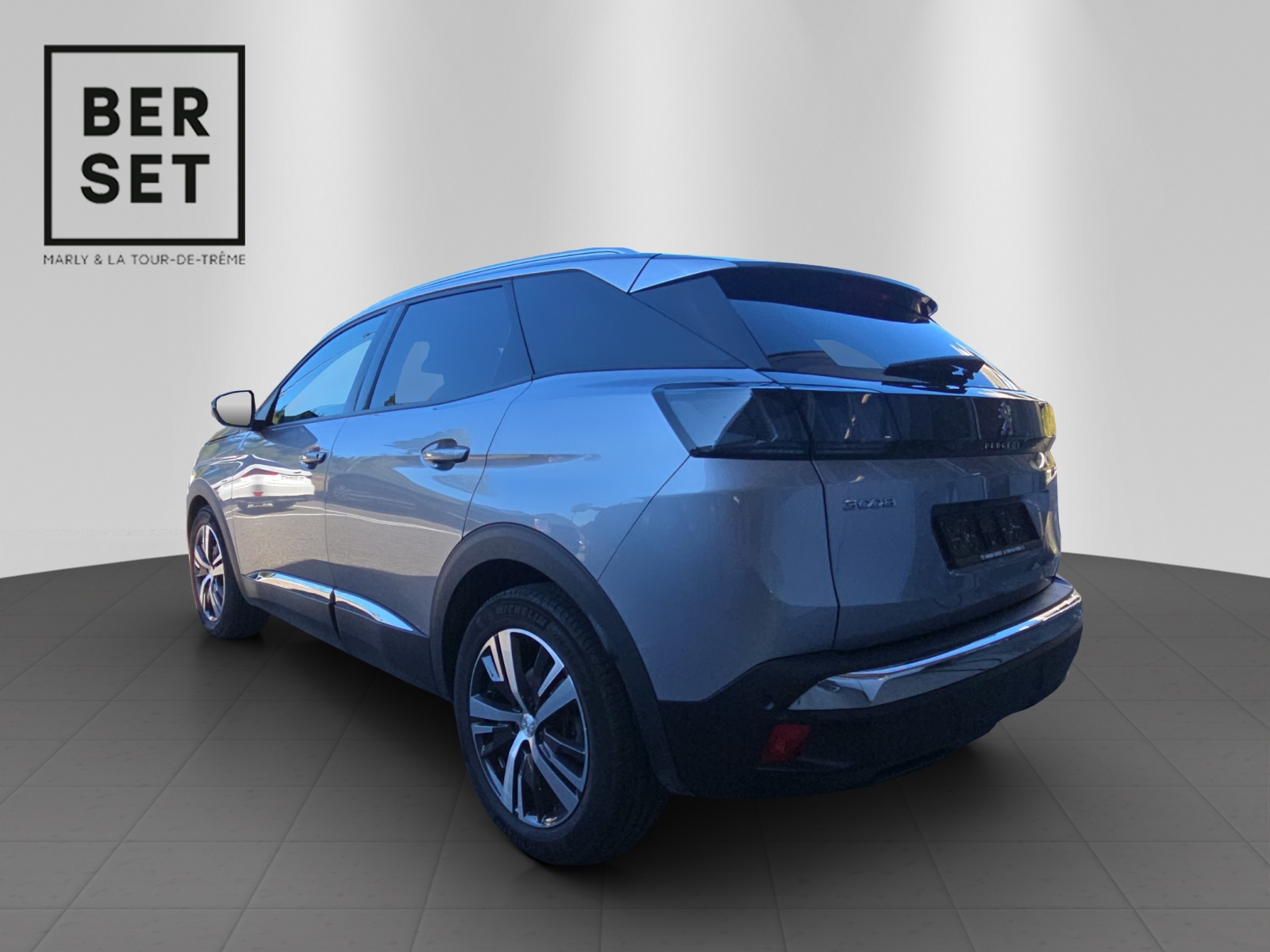 PEUGEOT 3008 1.2 Allure Pack-image-2