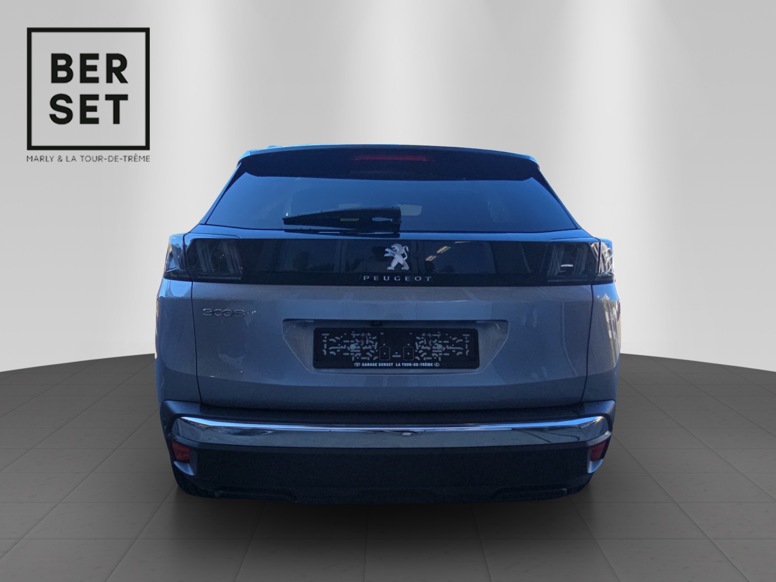 PEUGEOT 3008 1.2 Allure Pack-image-3