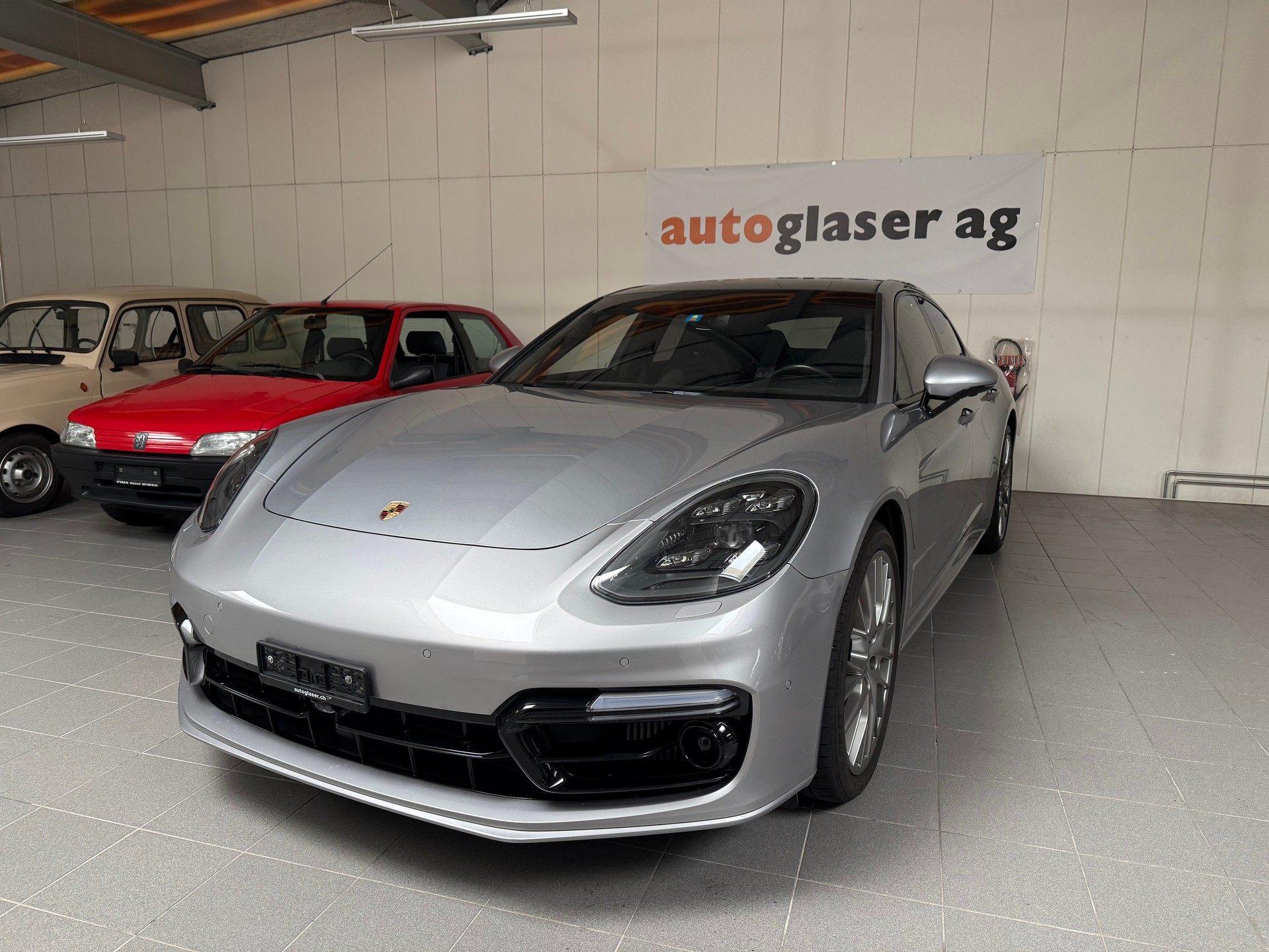 PORSCHE Panamera Turbo PDK-image-0