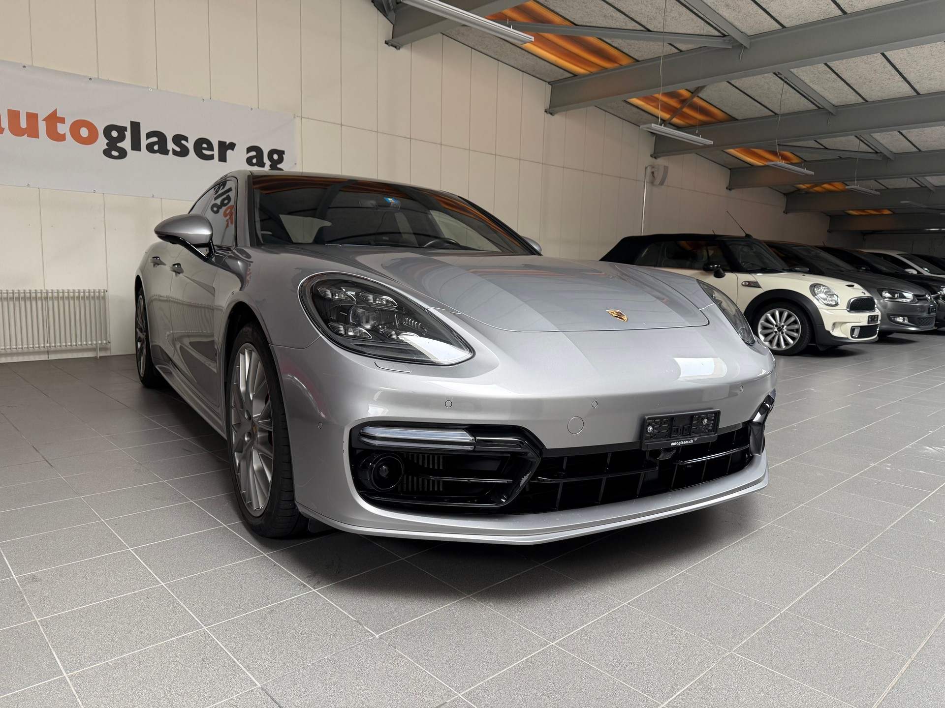 PORSCHE Panamera Turbo PDK-image-4