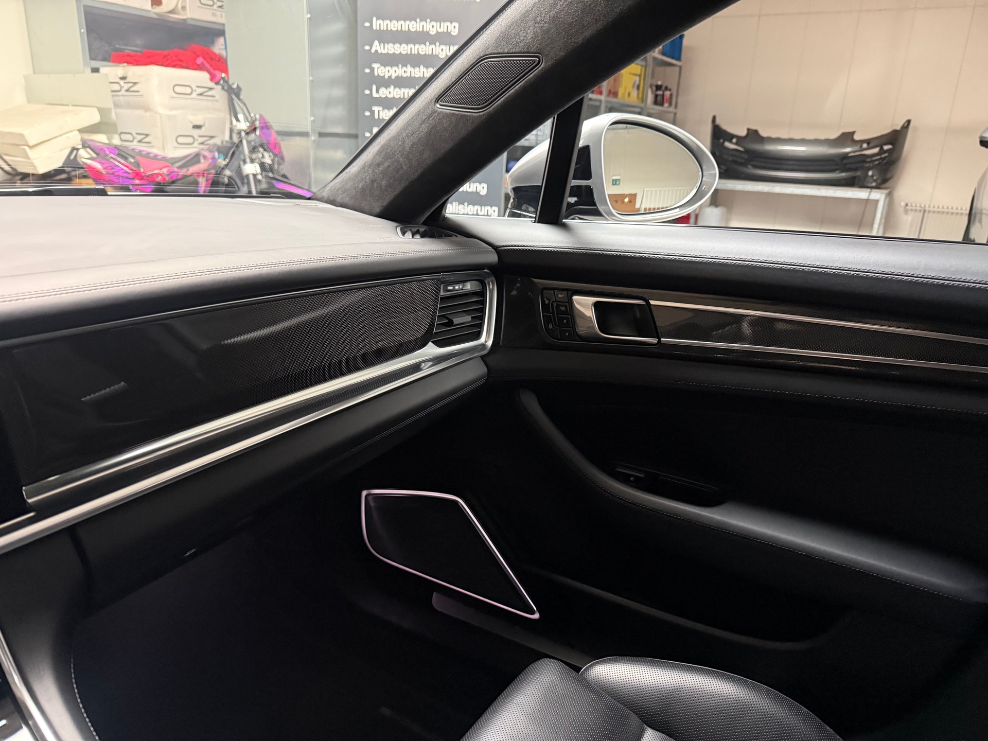 PORSCHE Panamera Turbo PDK-image-11