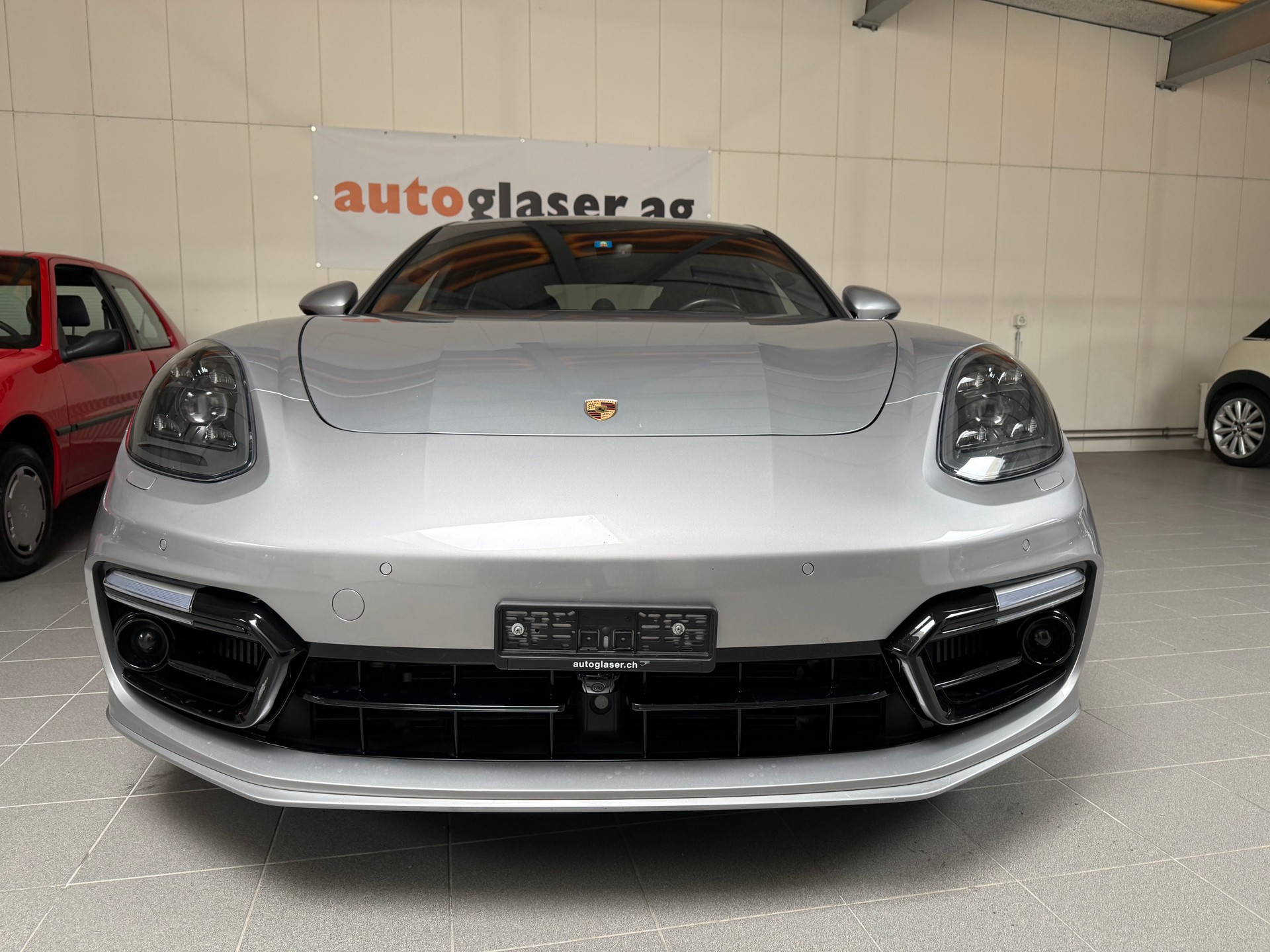 PORSCHE Panamera Turbo PDK-image-2