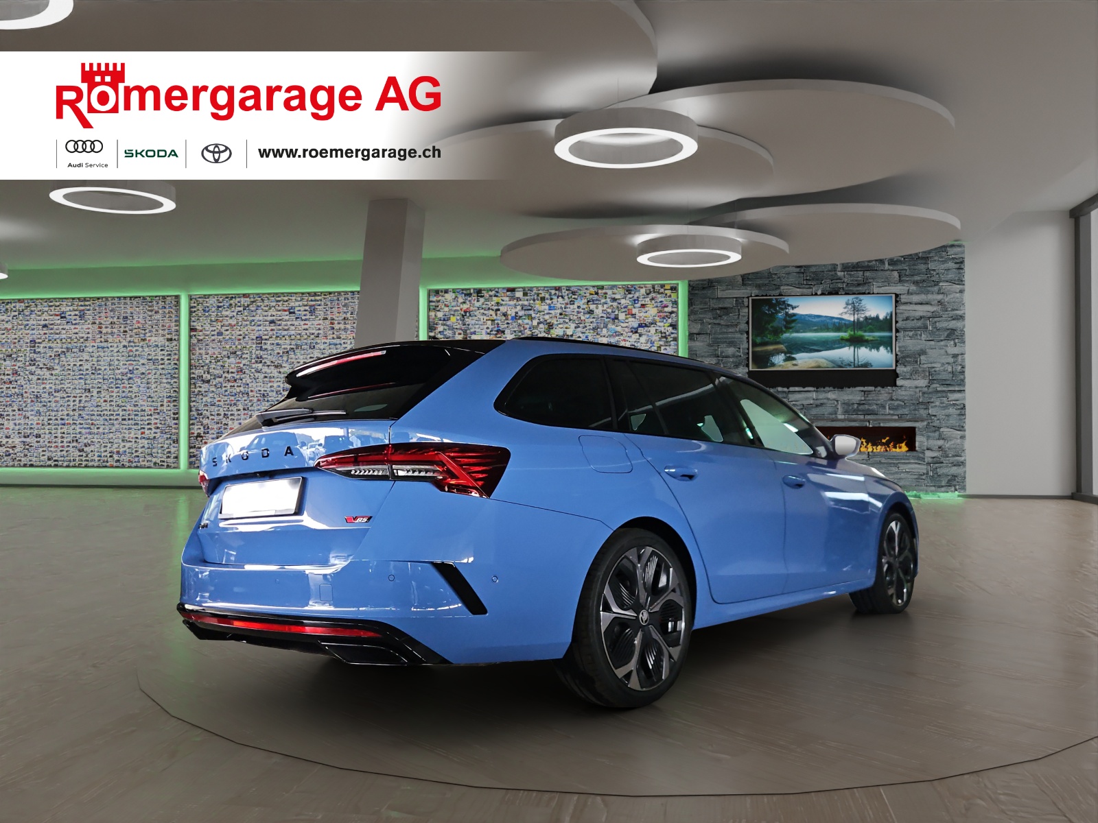 SKODA Octavia Combi 2.0 TSI DSG RS 30 Years Edition-image-3