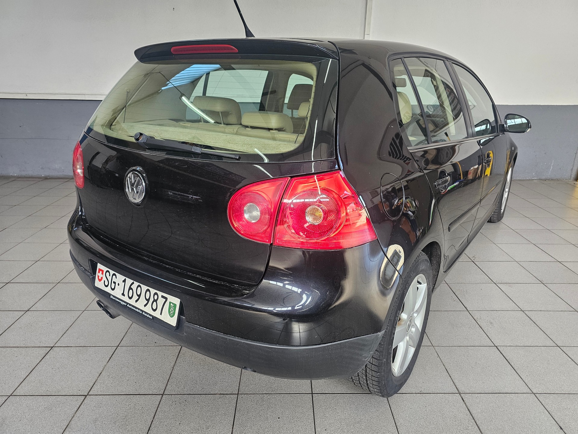 VW Golf 2.0 FSI Comfortline 4Motion-image-5