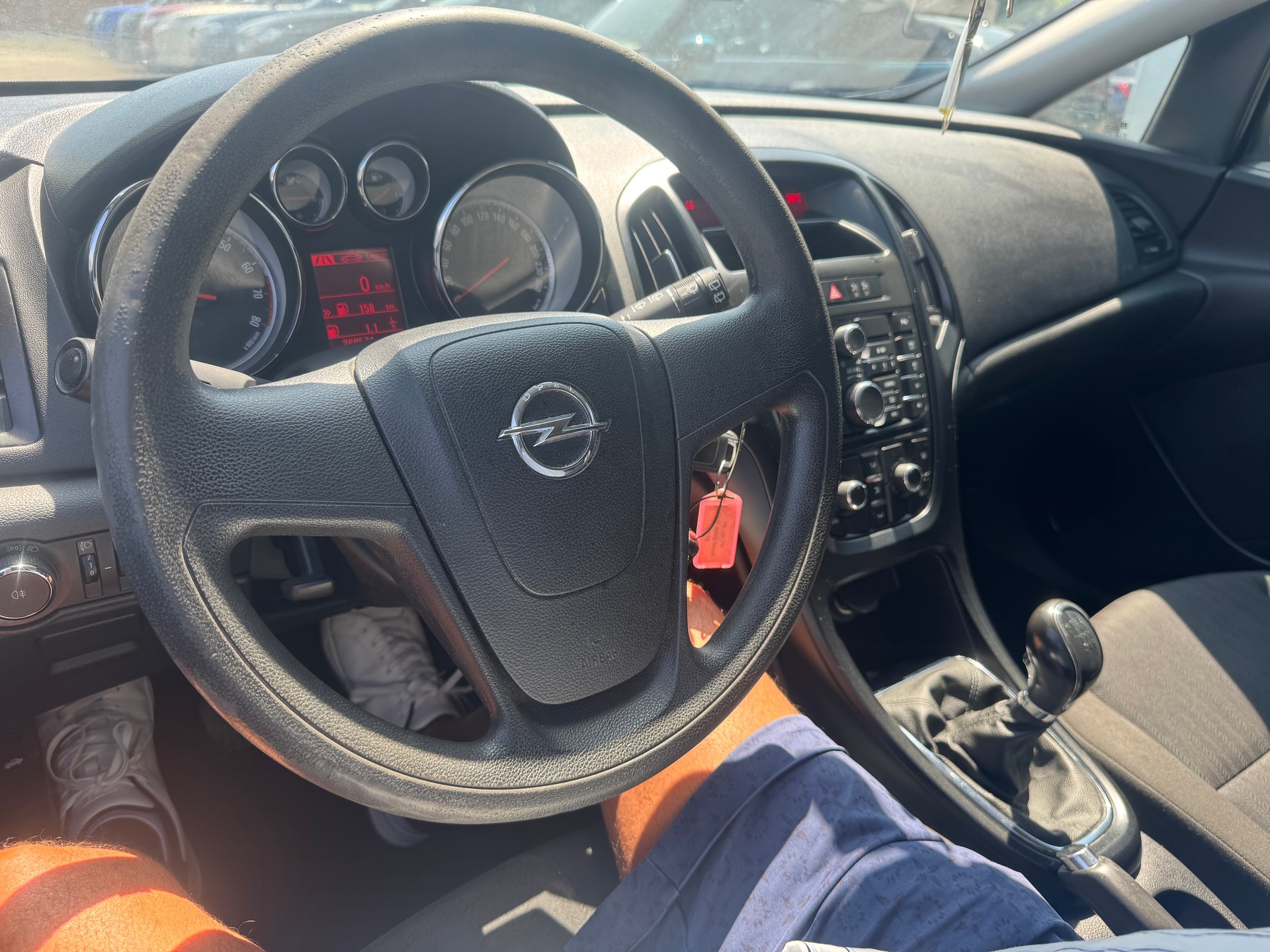 OPEL Astra SportsTourer 1.4i 16V Turbo-image-18