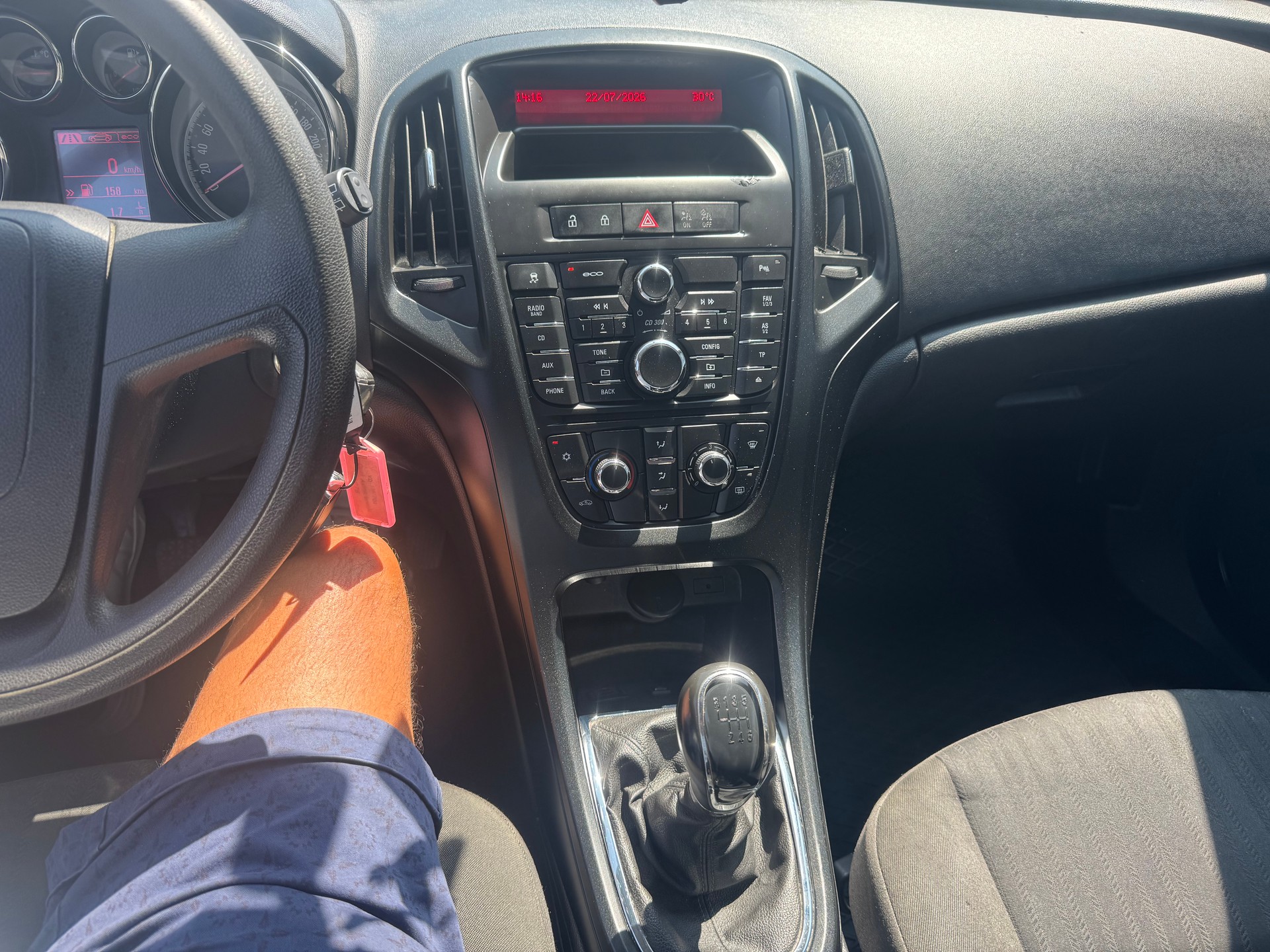 OPEL Astra SportsTourer 1.4i 16V Turbo-image-17