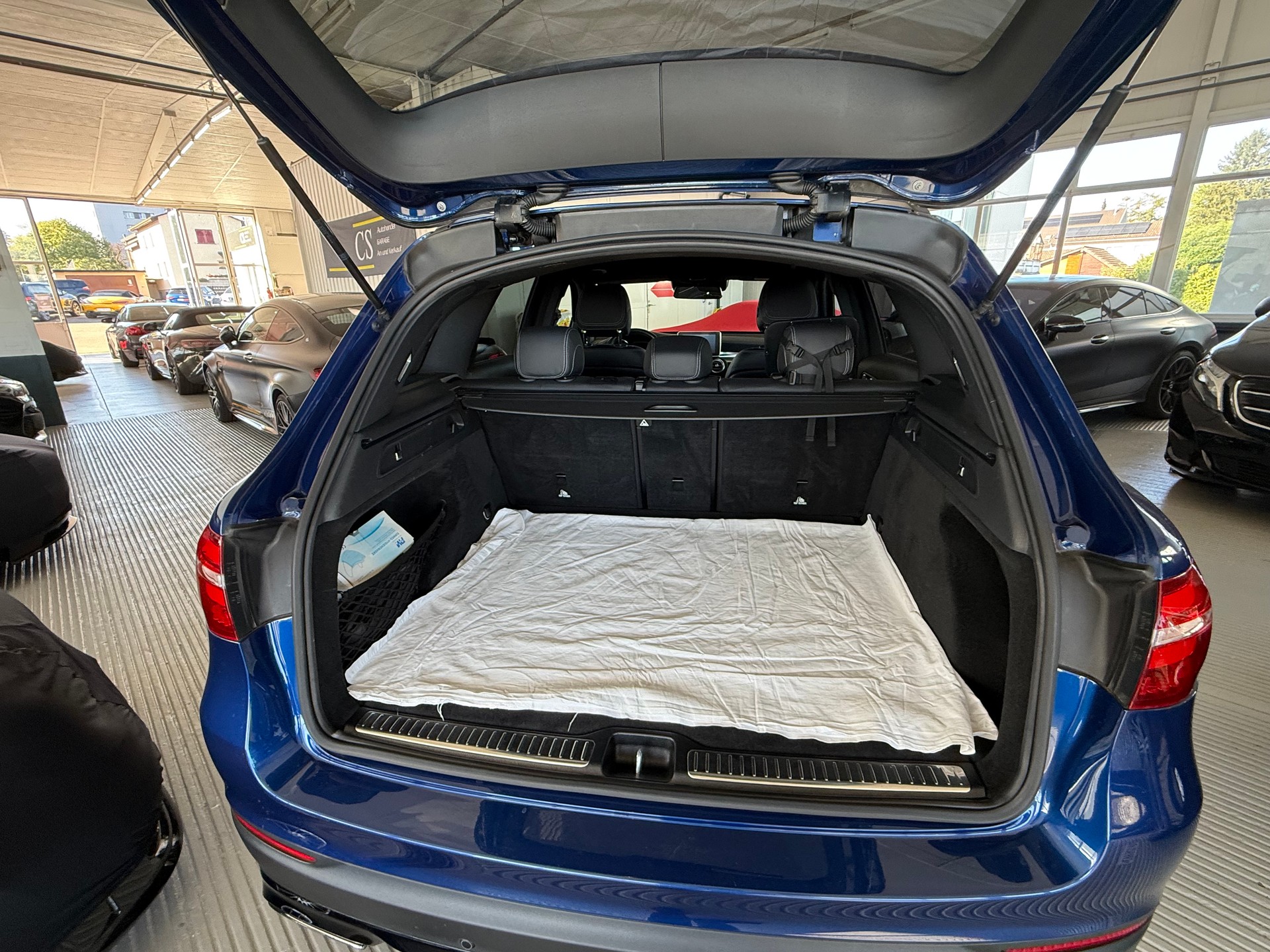MERCEDES-BENZ GLC 250d Exclusive 4Matic-image-17