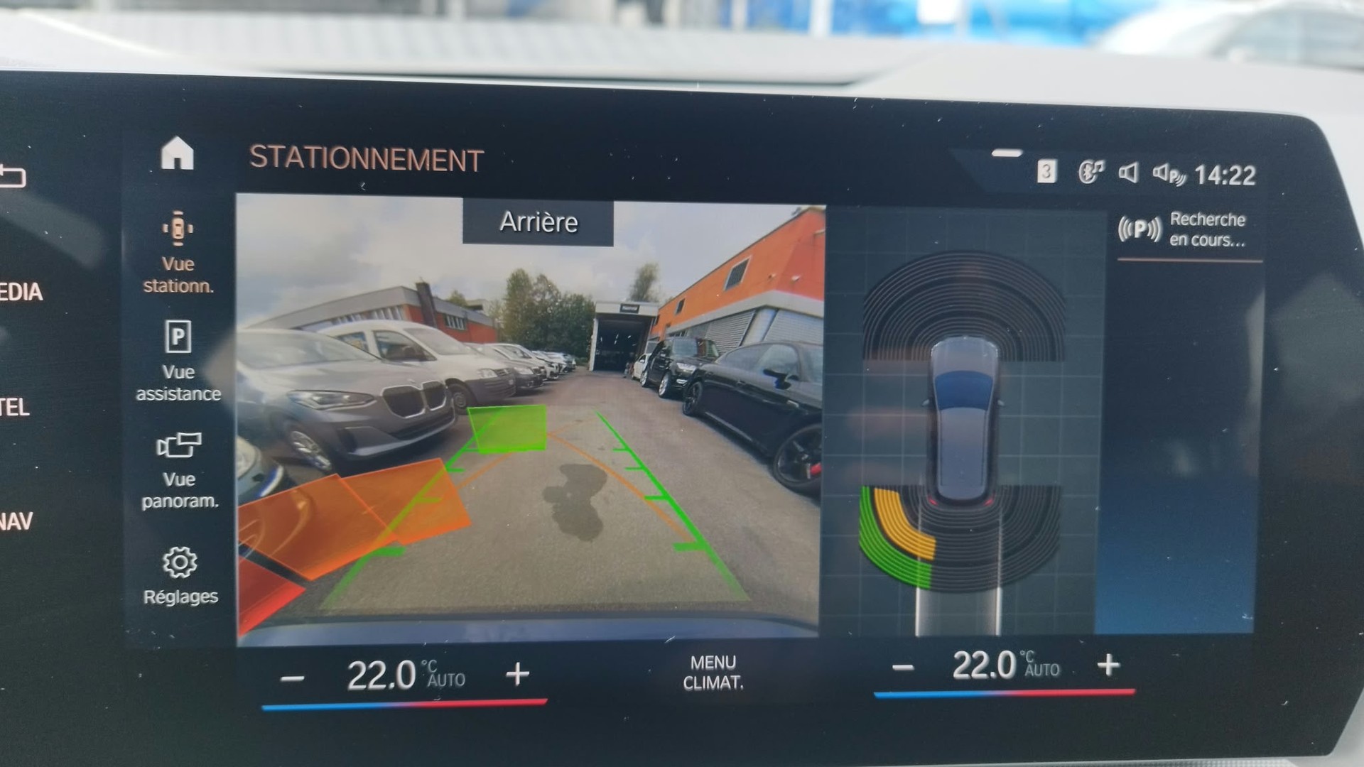 BMW 218i Active TourerSteptronic DCT-image-10