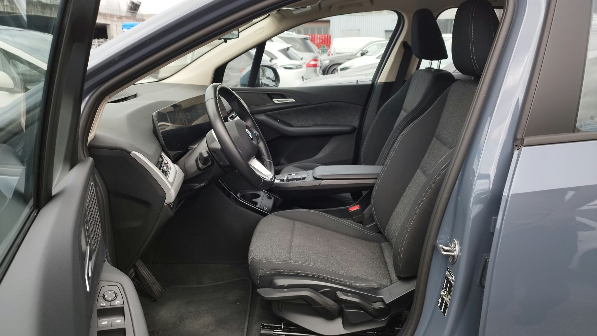 BMW 218i Active TourerSteptronic DCT-image-15