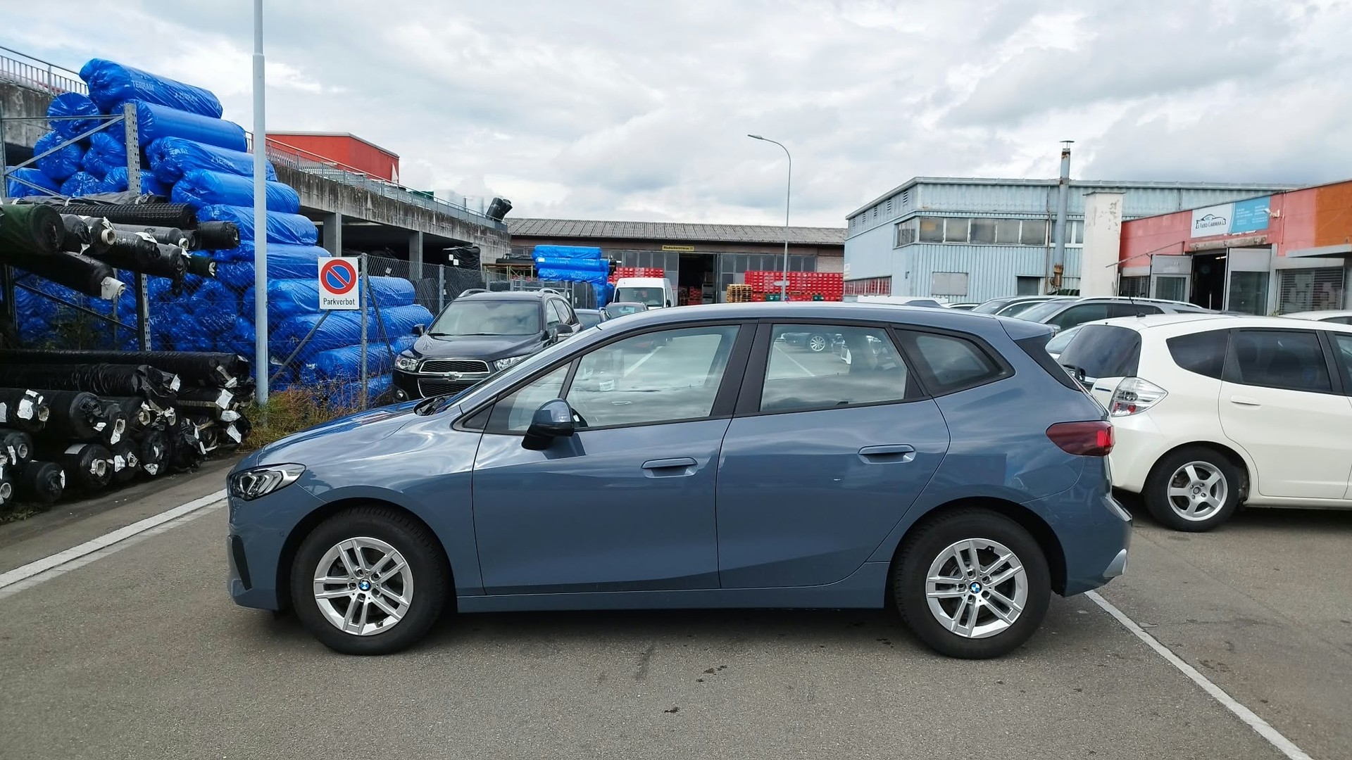 BMW 218i Active TourerSteptronic DCT-image-12