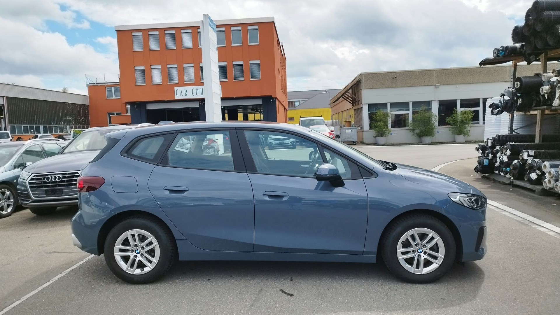 BMW 218i Active TourerSteptronic DCT-image-4