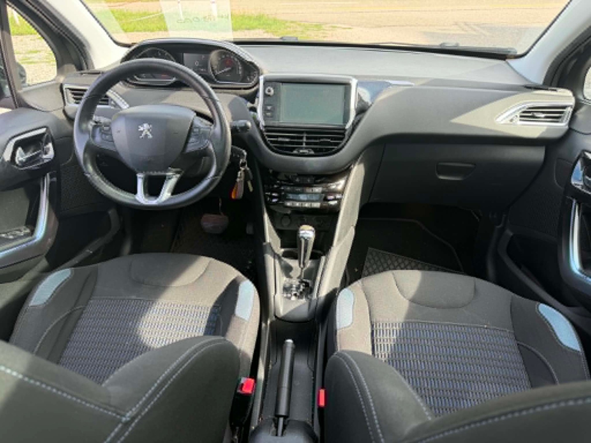 PEUGEOT 208 1.6 VTI Allure Automatik-image-2