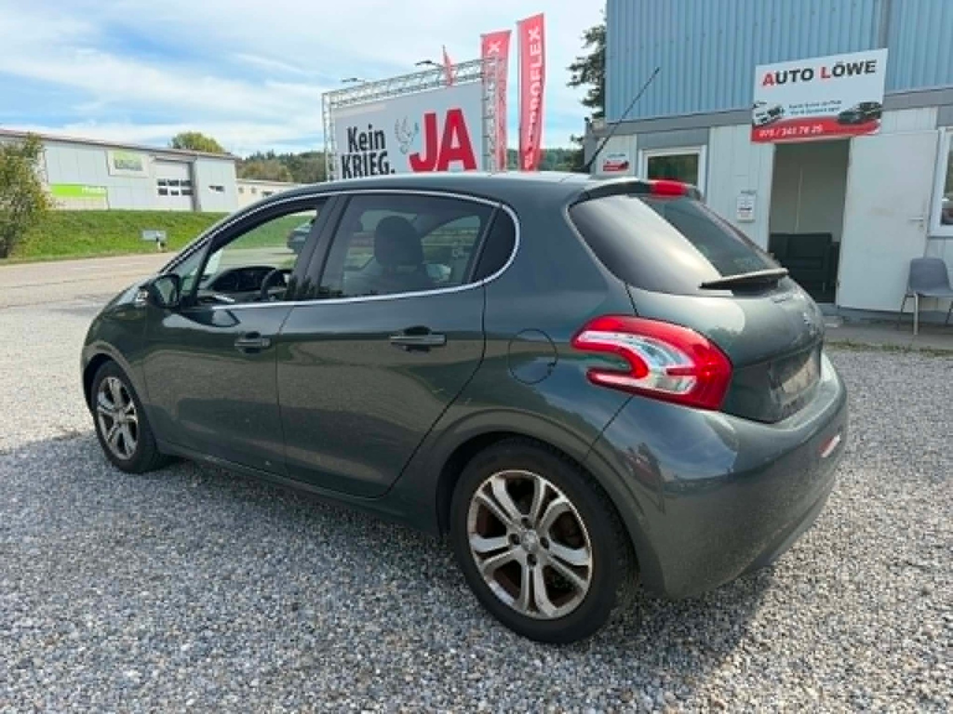 PEUGEOT 208 1.6 VTI Allure Automatik-image-6