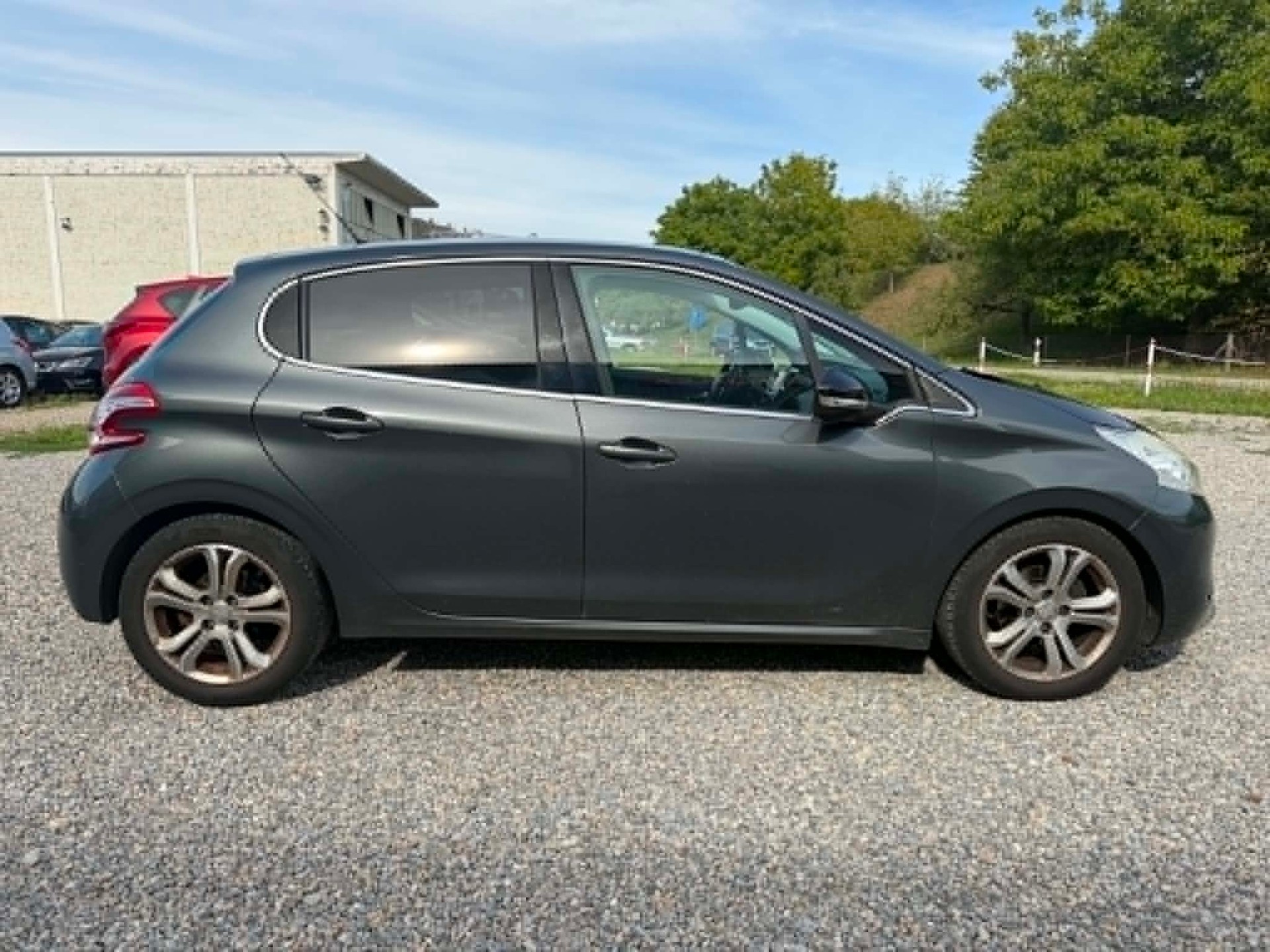 PEUGEOT 208 1.6 VTI Allure Automatik-image-5