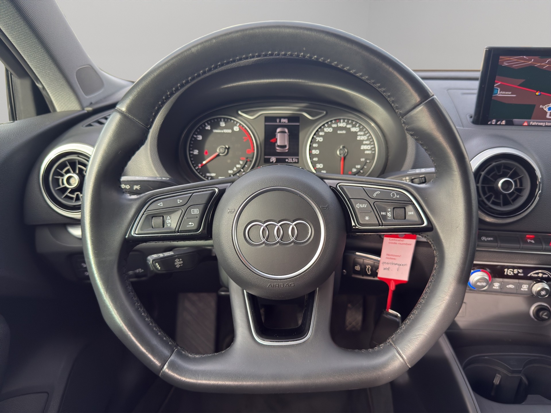 AUDI A3 Sportback 35 TFSI Sport-image-16