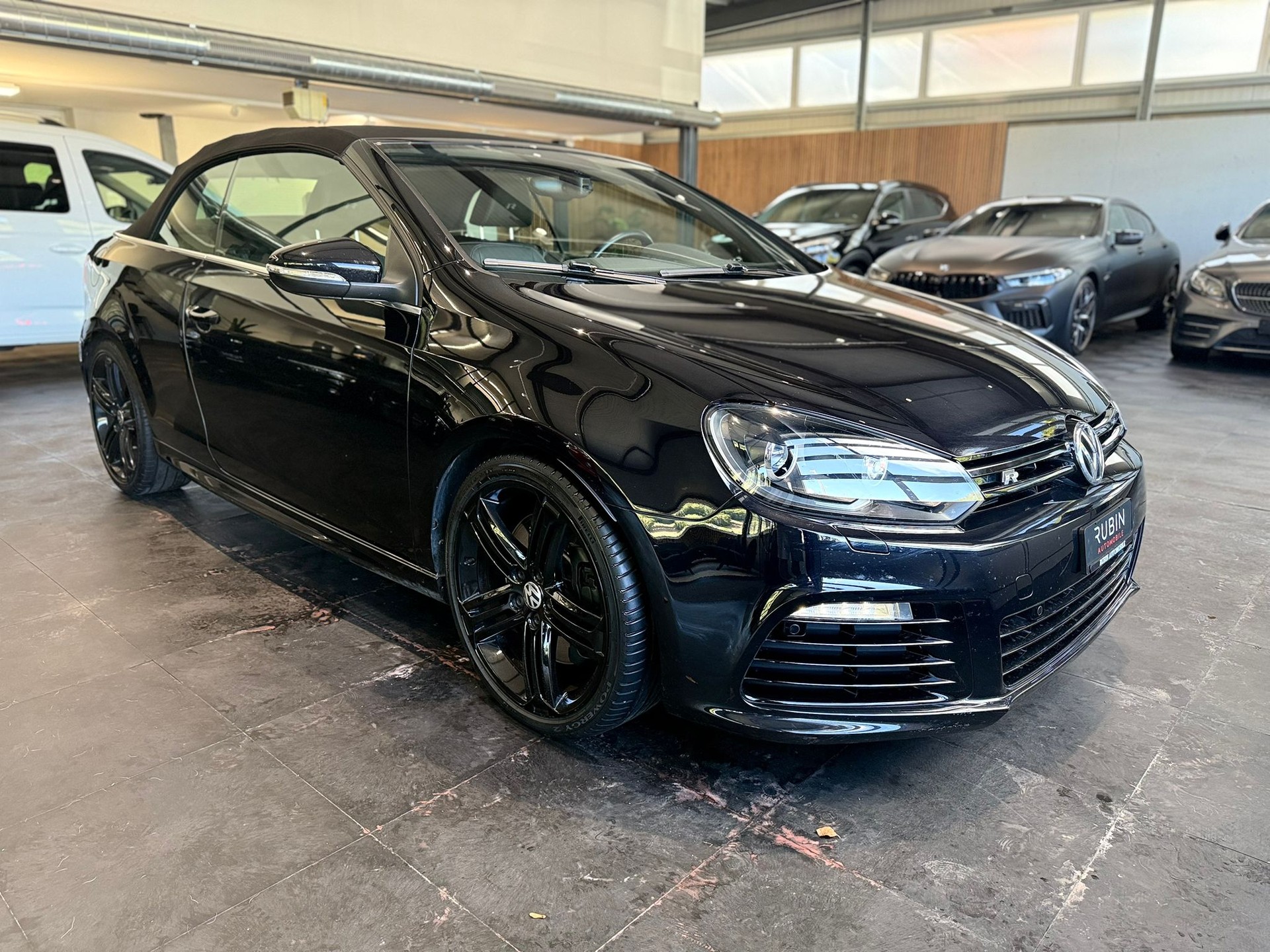 VW Golf Cabrio 2.0 TSI R DSG-image-8