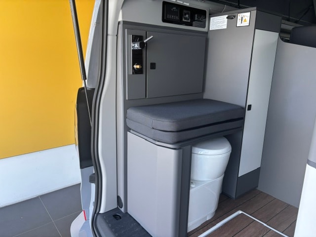 FORD Transit Custom Dreamer CAP LAND 2 BVA 136 cv L2-image-8