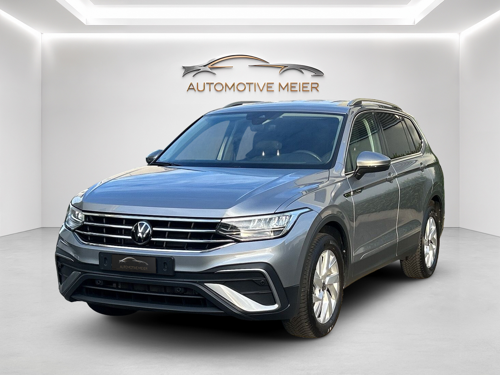 VW Tiguan Allspace 1.5 TSI Life DSG -7 Sitzplätze-AHK-Fahrassistenzsysteme--image-0