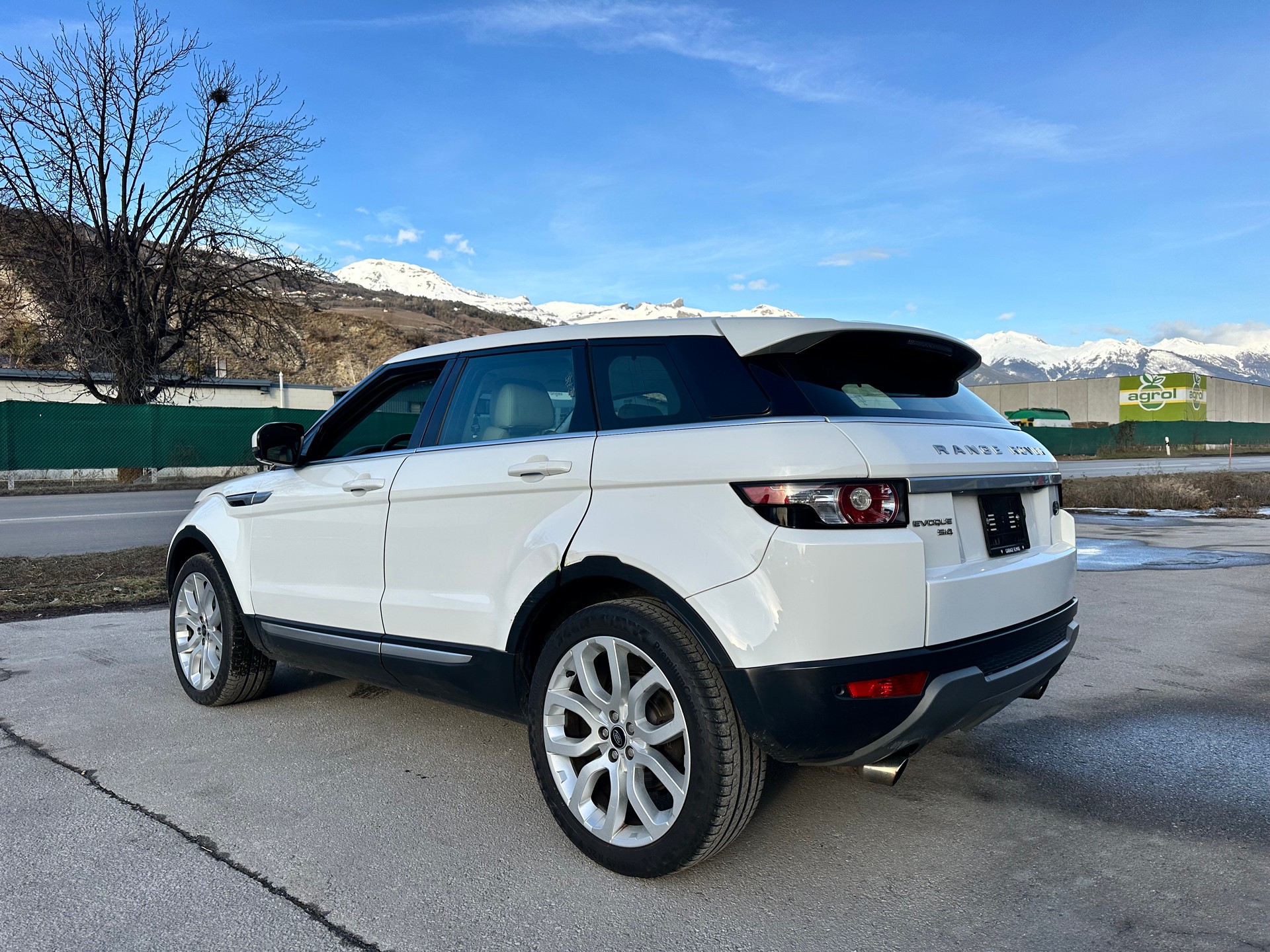 LAND ROVER Range Rover Evoque 2.0 Si4 Prestige AT6-image-5