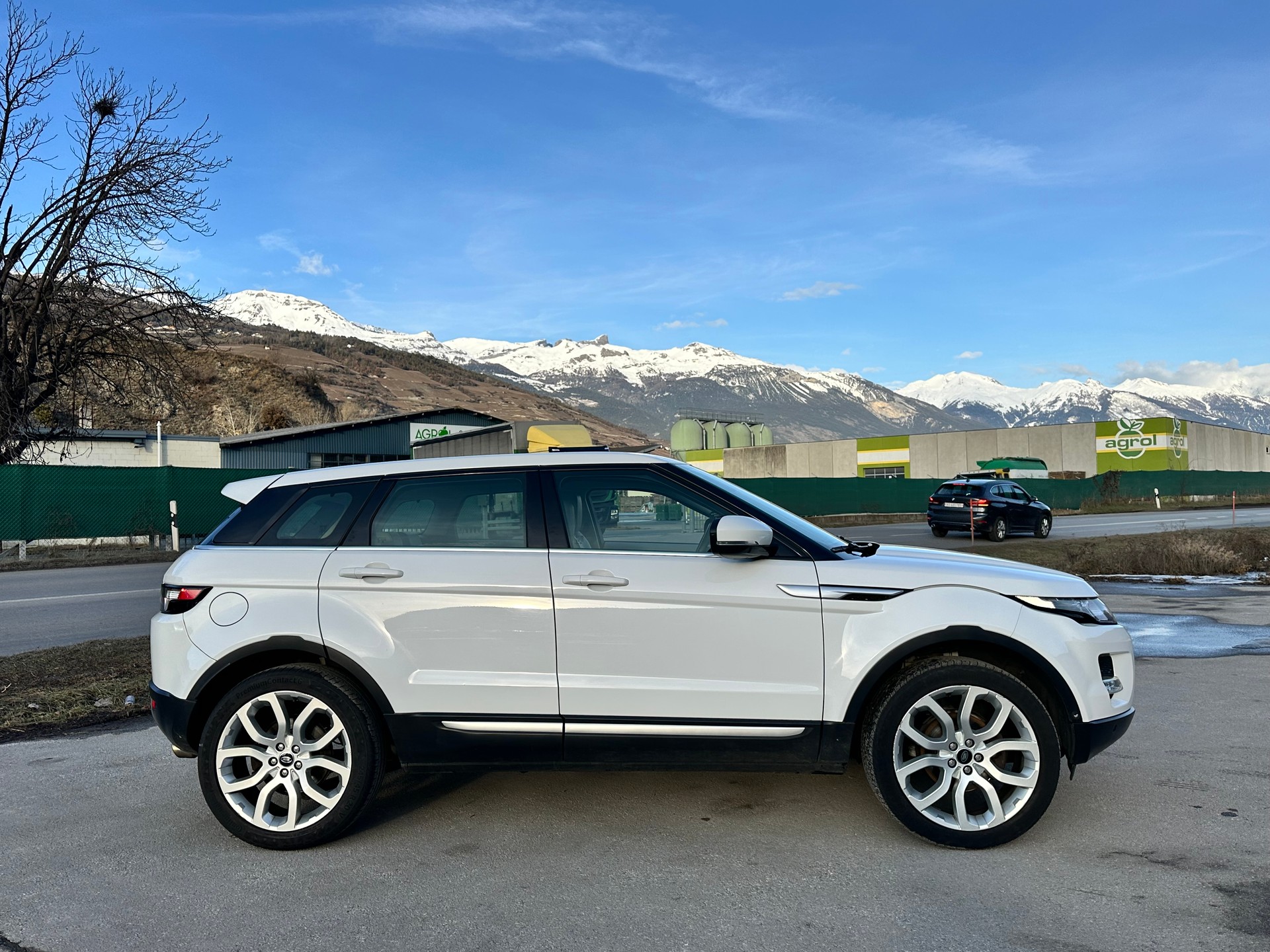 LAND ROVER Range Rover Evoque 2.0 Si4 Prestige AT6-image-3