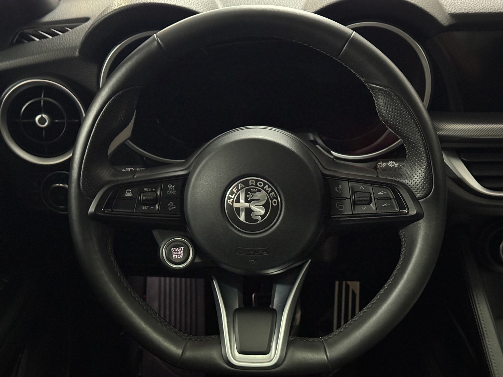 ALFA ROMEO Stelvio 2.2 JTDM Veloce "Tow Hook Pack Sky" Q4 AT8 "Panodach-AHK"-image-13