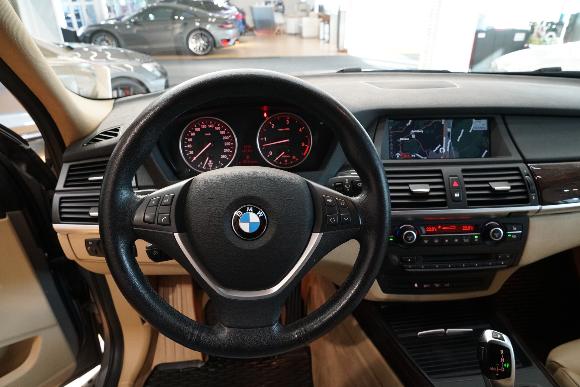 BMW X5 xDrive 40d Steptronic-image-14