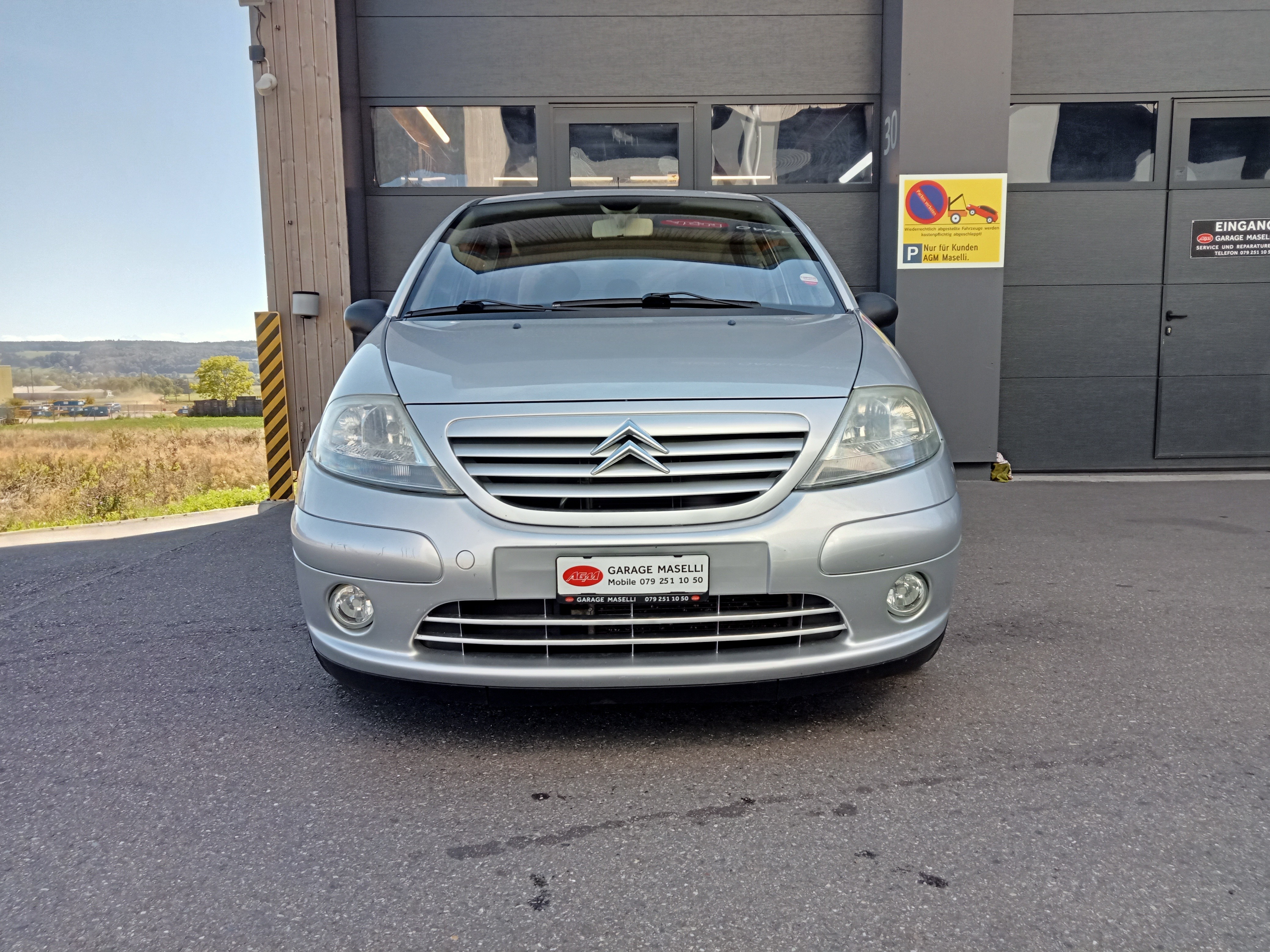 Car photo