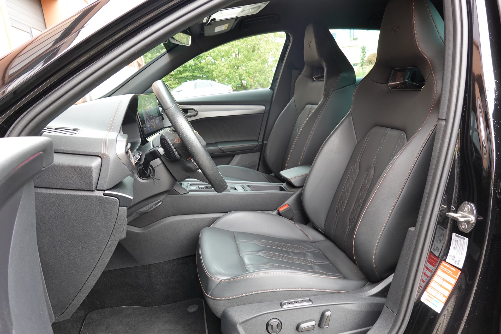 CUPRA Formentor 2.5TSI VZ5 DSG "* CH Auto * Feux LED* Sièges Chauffant * Clim Auto * Tempomat Adapt. * Caméra + Capteurs *"-image-20
