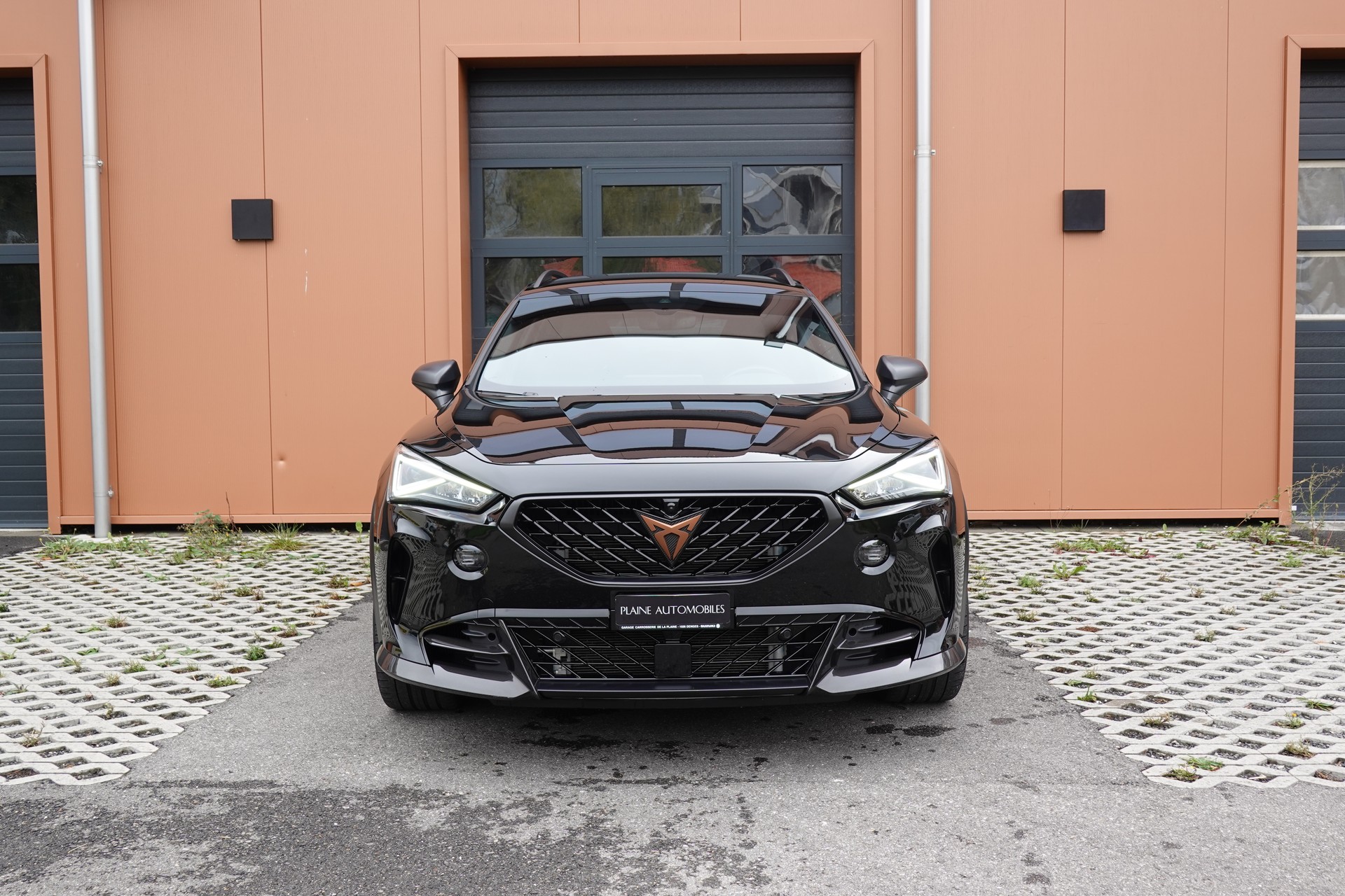 CUPRA Formentor 2.5TSI VZ5 DSG "* CH Auto * Feux LED* Sièges Chauffant * Clim Auto * Tempomat Adapt. * Caméra + Capteurs *"-image-1