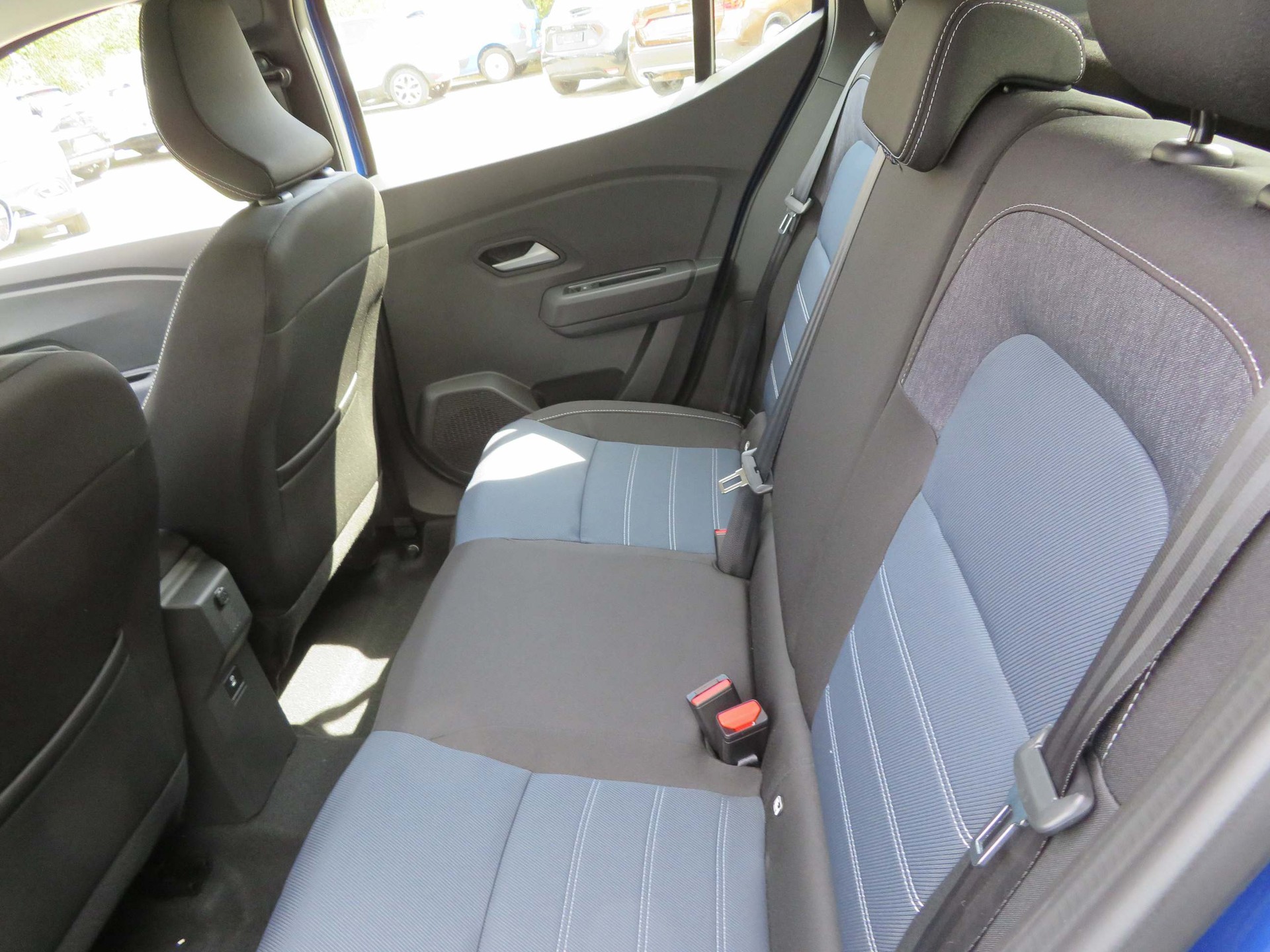 DACIA Sandero 1.0 TCe 100 Journey-image-10