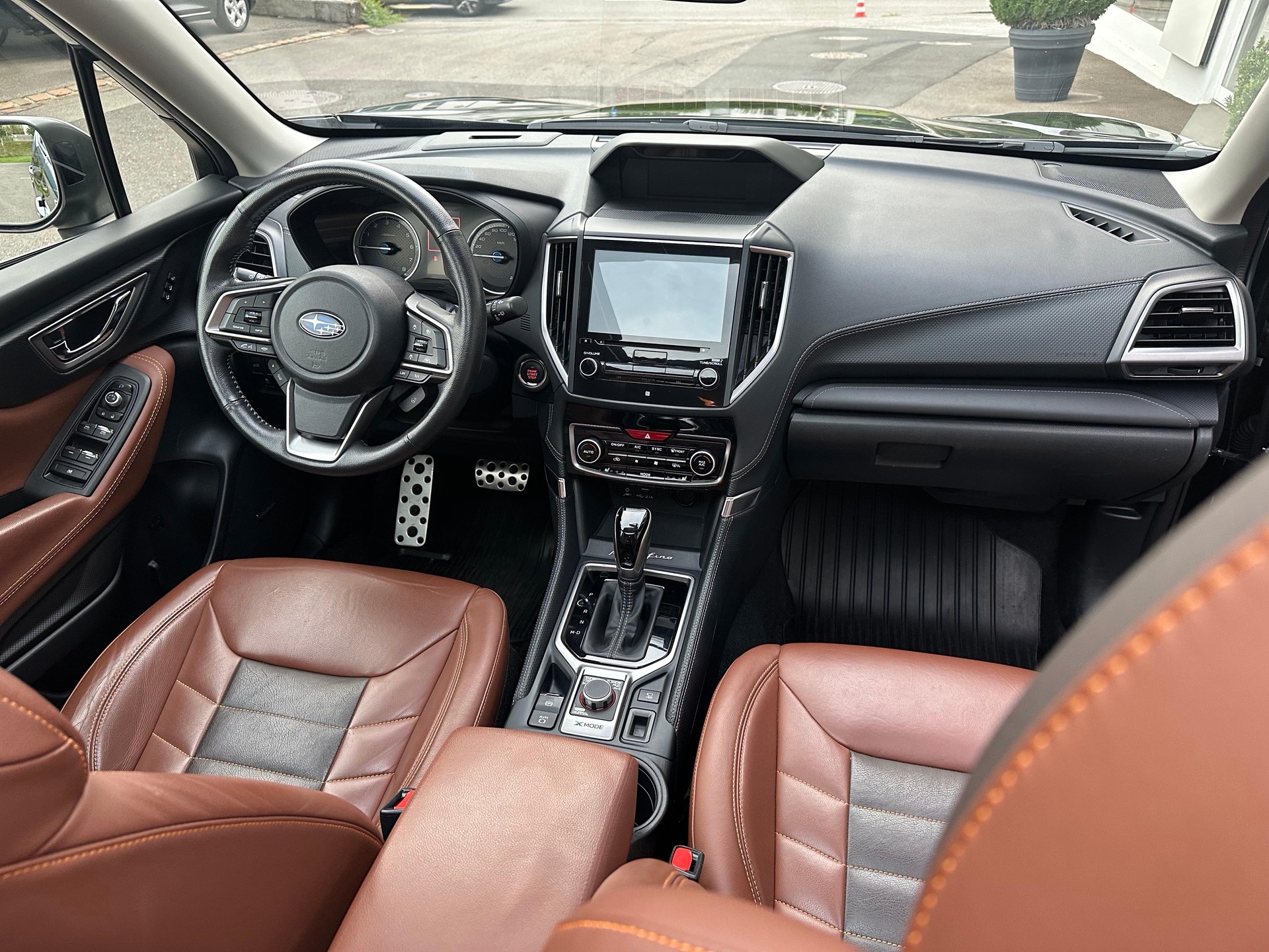 SUBARU Forester Station 2.0i e-Boxer Luxury-image-7