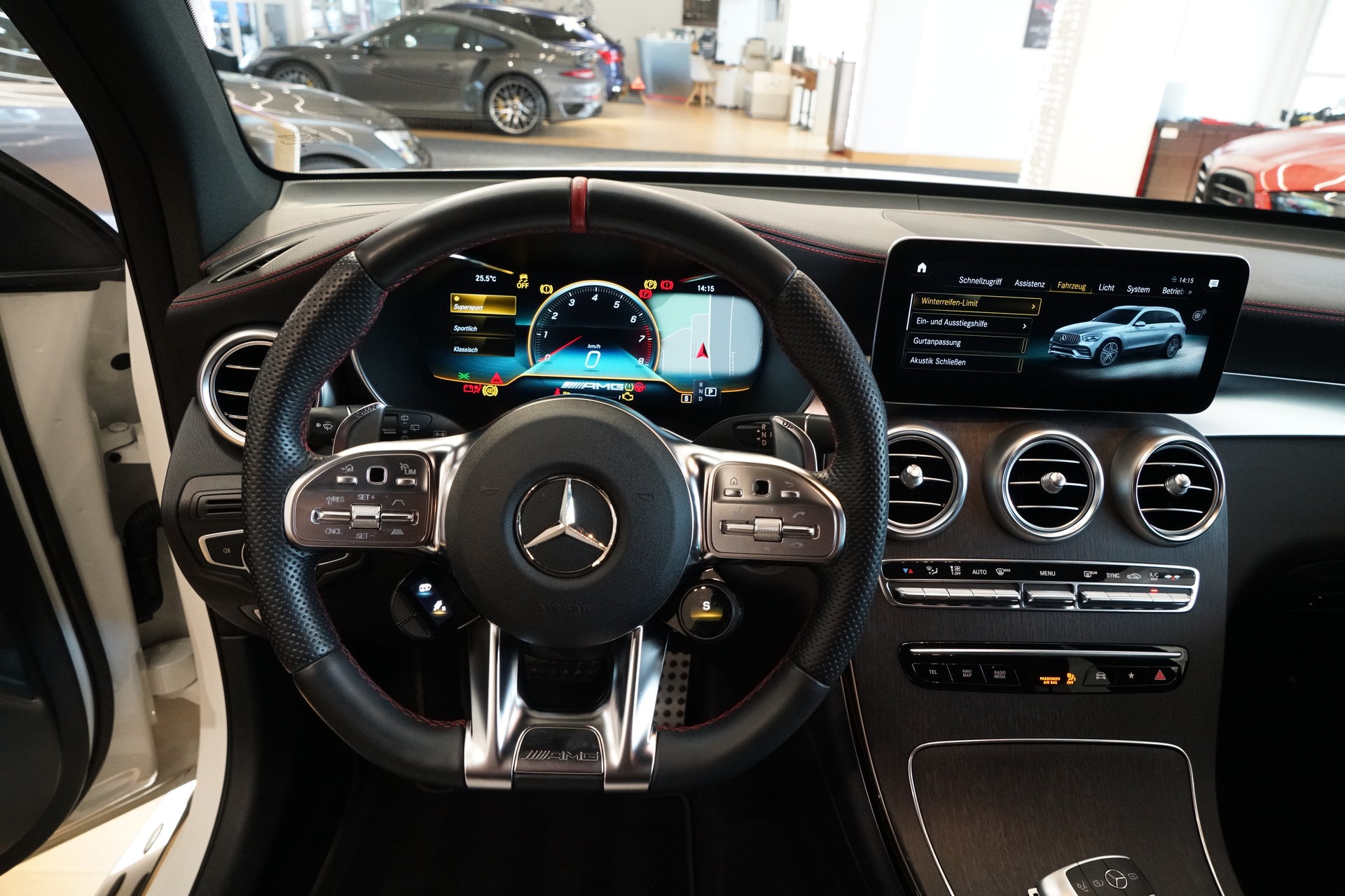 MERCEDES-BENZ GLC 43 AMG 4Matic 9G-Tronic-image-16
