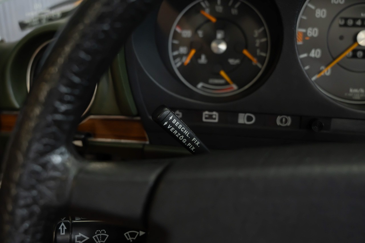 MERCEDES-BENZ SL 280-image-22
