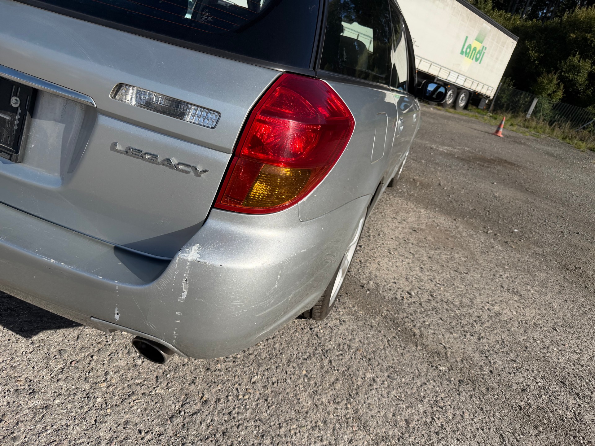 SUBARU Legacy 2.0R AWD Limited-image-12