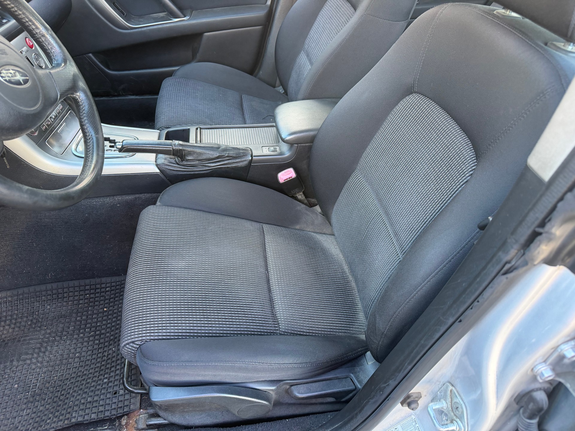 SUBARU Legacy 2.0R AWD Limited-image-6