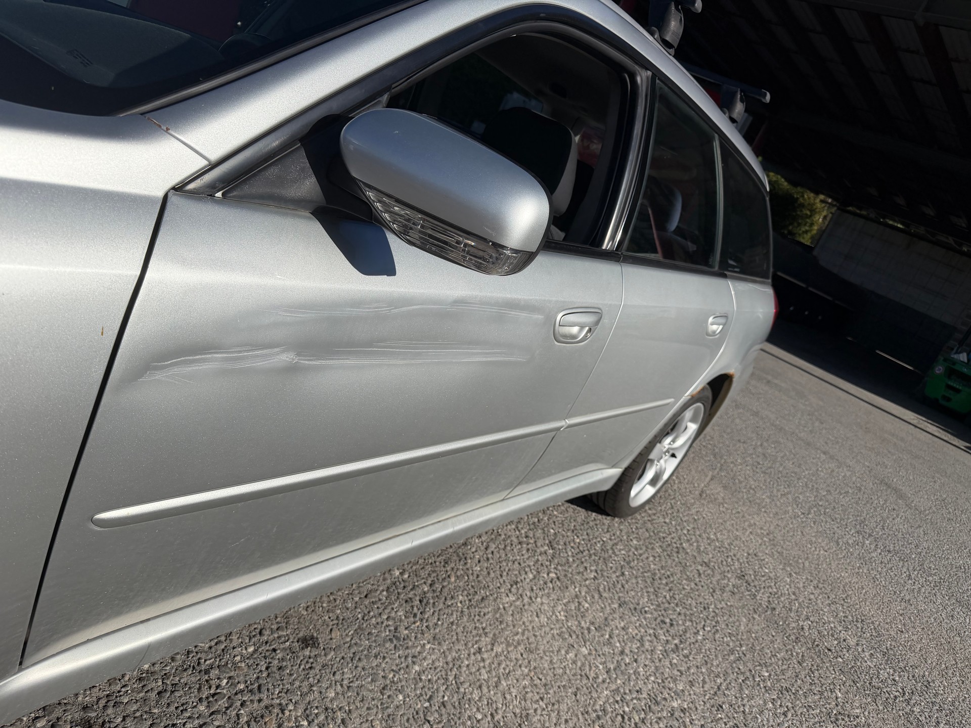 SUBARU Legacy 2.0R AWD Limited-image-11