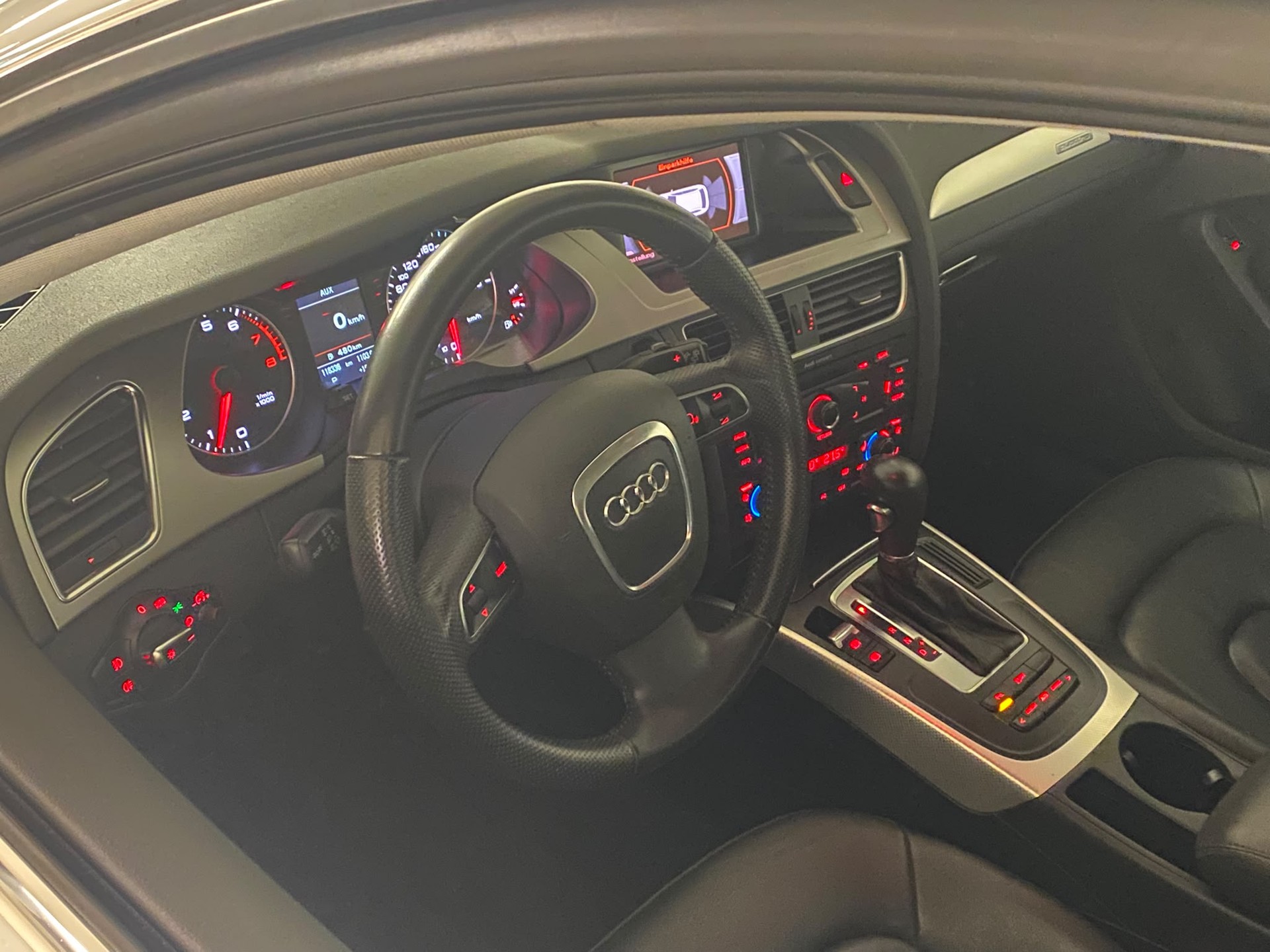 AUDI A4 Avant 2.0 TFSI quattro S-tronic-image-7