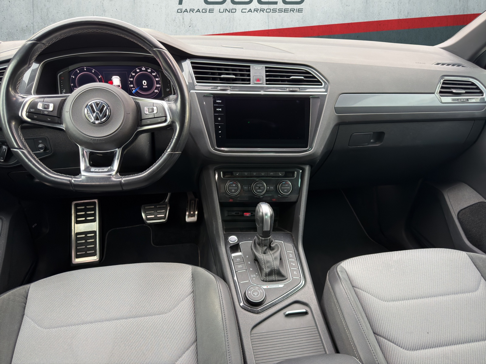 VW Tiguan 2.0TSI R-Line 4Motion DSG-image-9