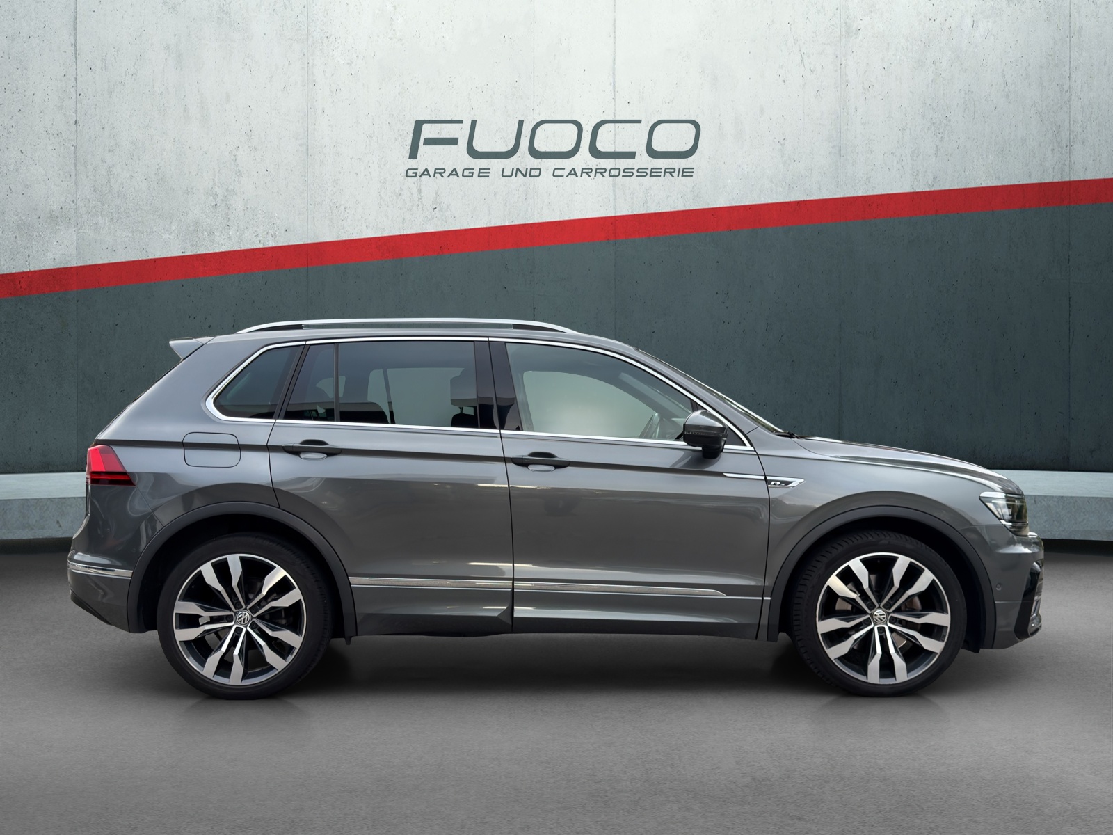 VW Tiguan 2.0TSI R-Line 4Motion DSG-image-1