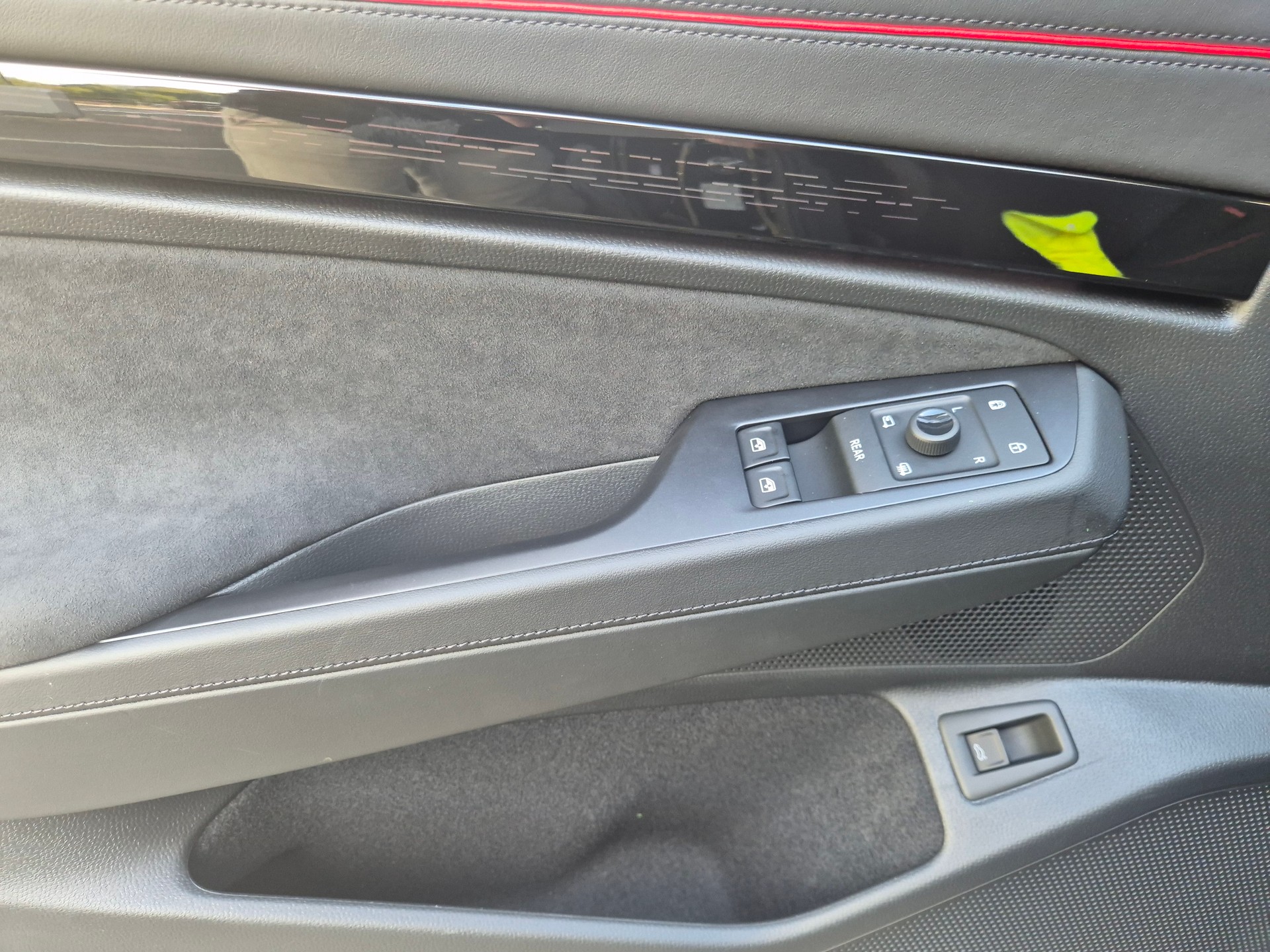 VW ID.7 Tourer GTX 86 kWh GTX 4 Motion-image-13