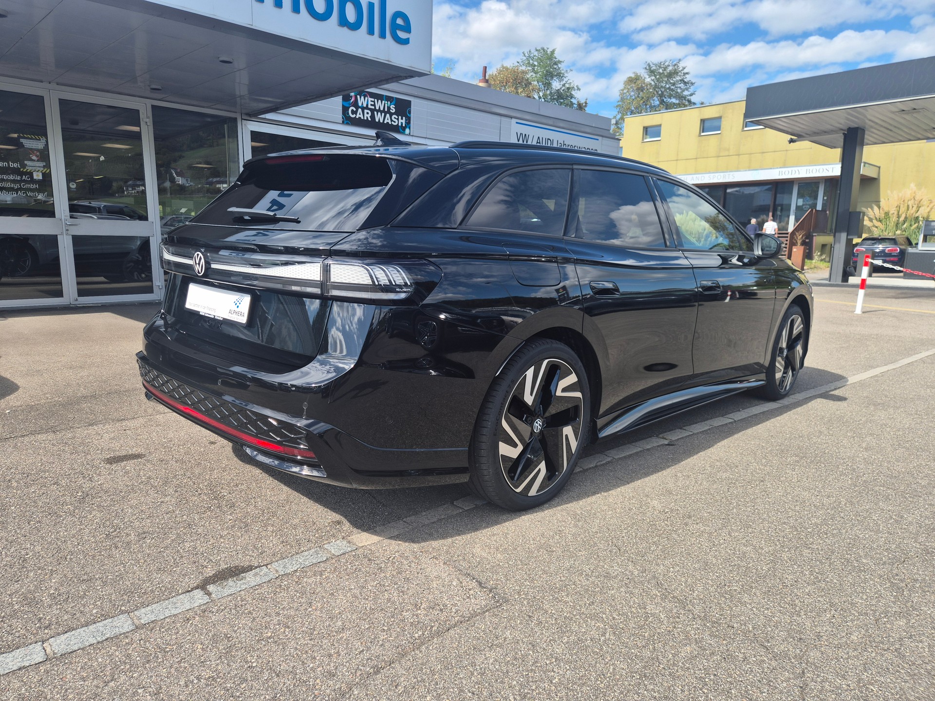 VW ID.7 Tourer GTX 86 kWh GTX 4 Motion-image-4