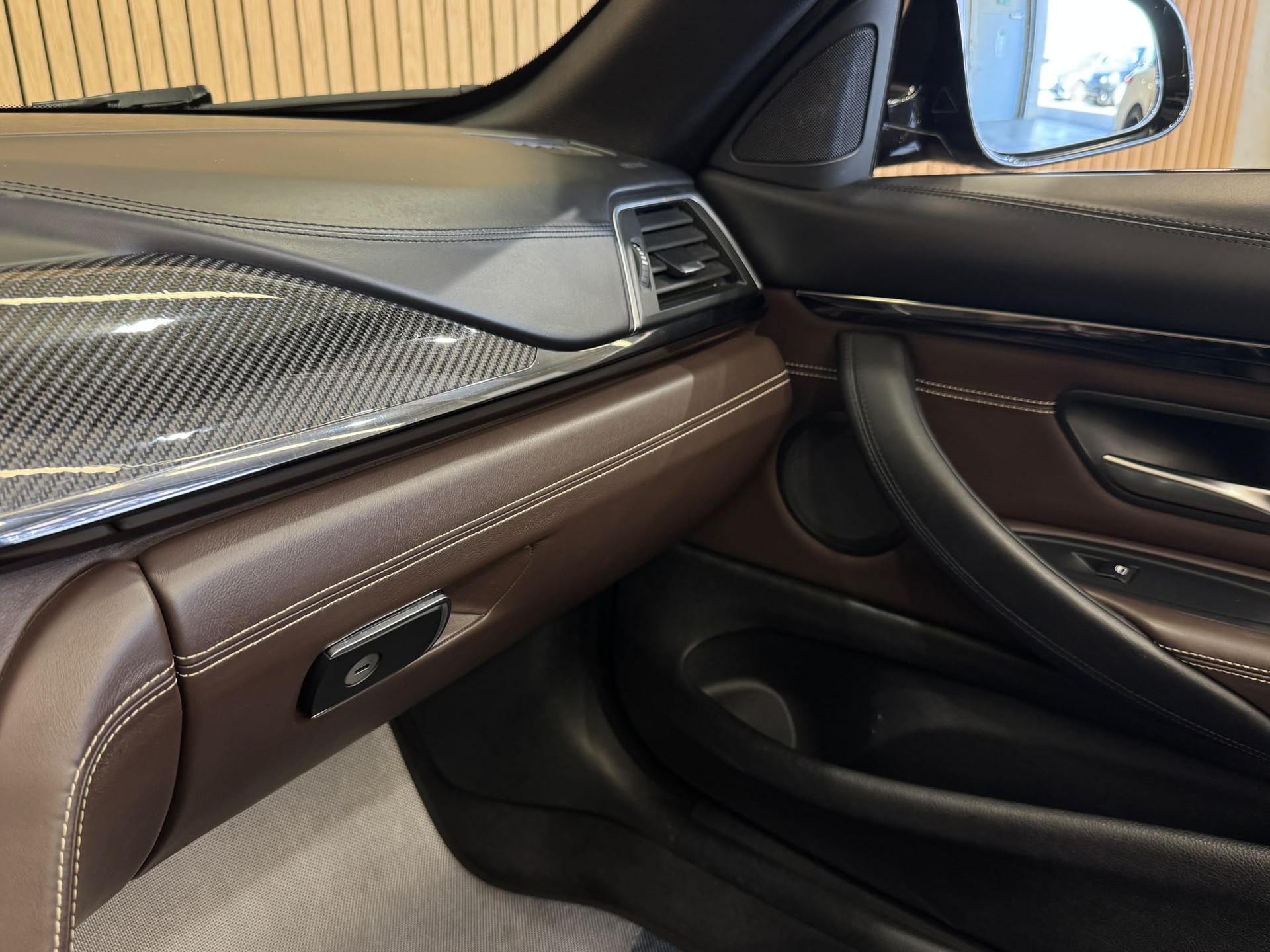 BMW M4 Cabriolet Competition-image-14