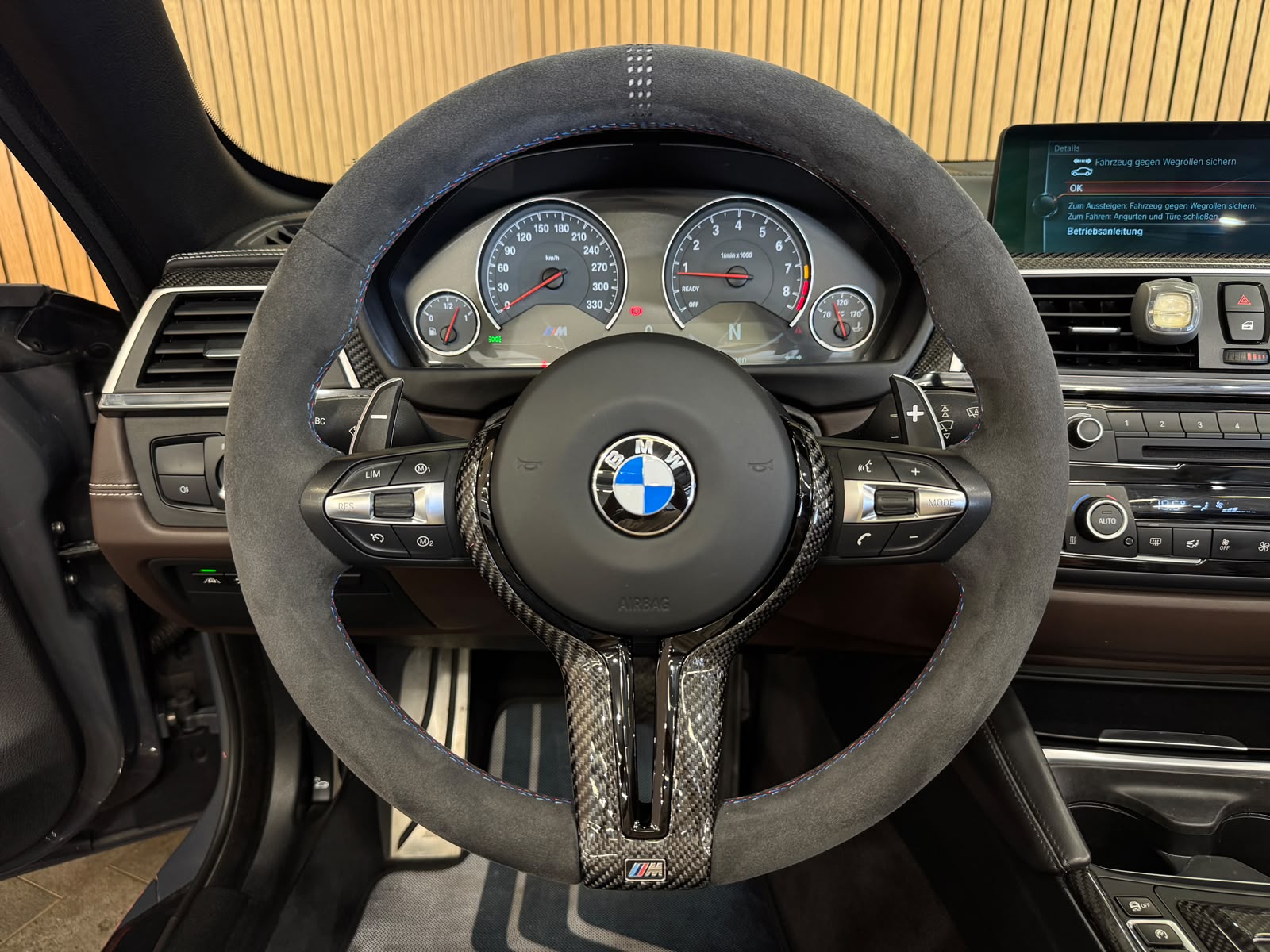 BMW M4 Cabriolet Competition-image-18