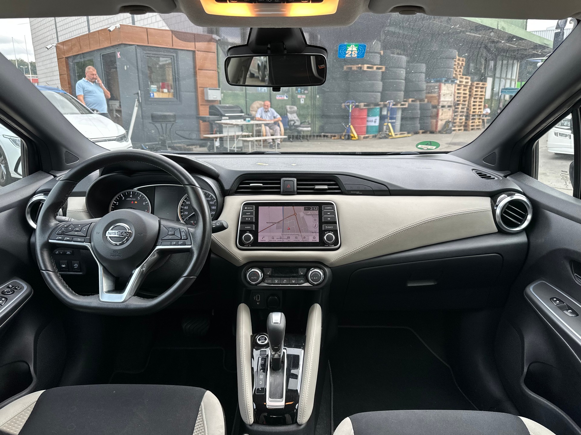 NISSAN Micra IG-T tekna Xtronic-image-12
