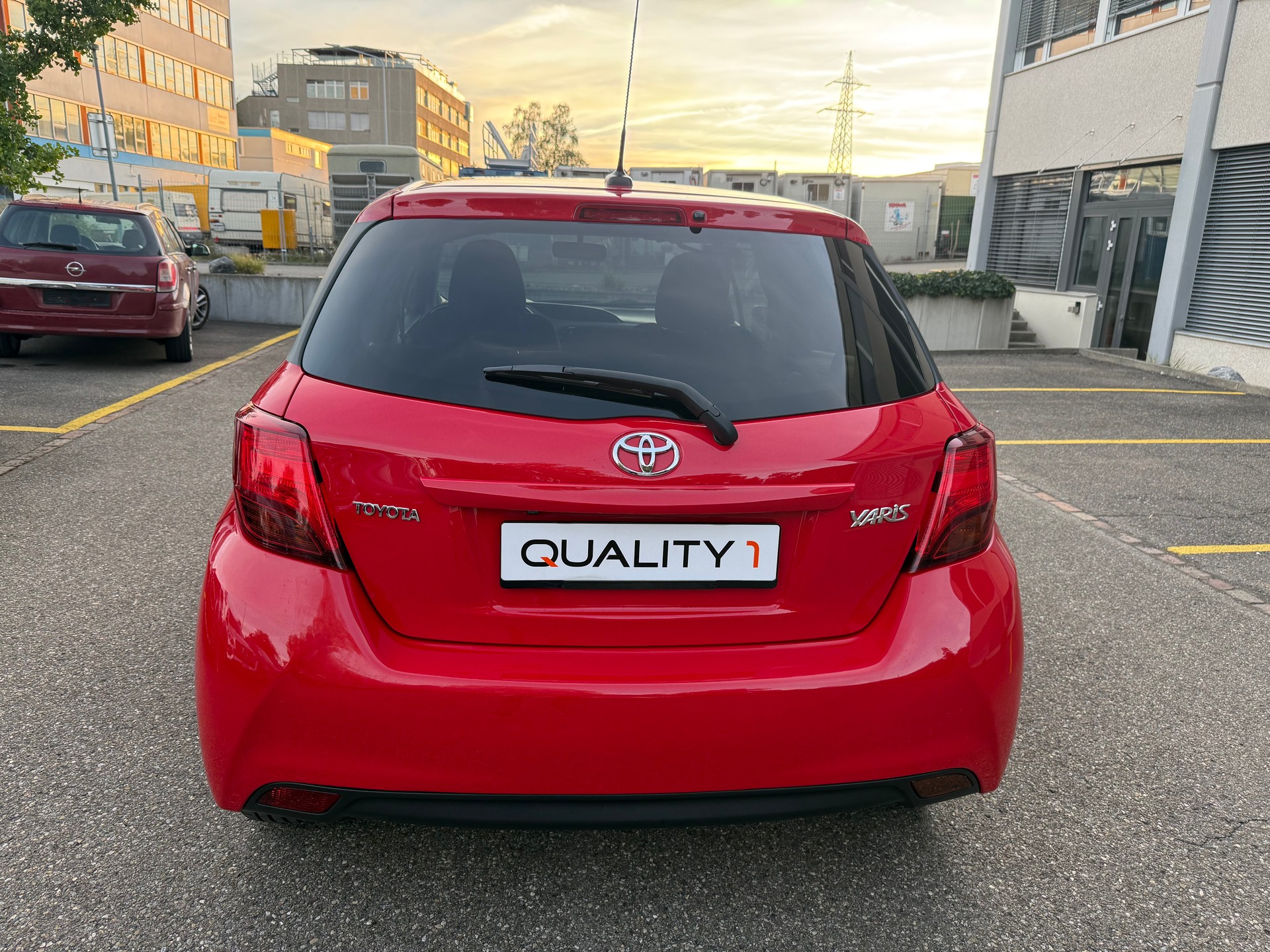 TOYOTA Yaris 1.33 Style Multidrive-image-4