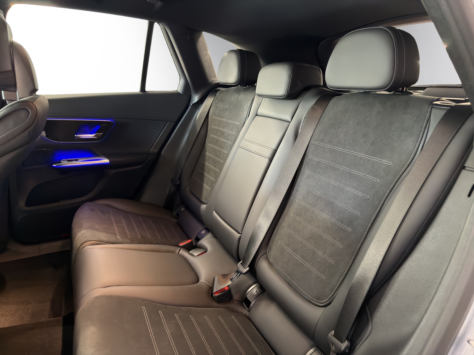 MERCEDES-BENZ GLC 220 d 4Matic 9G-Tronic-image-9